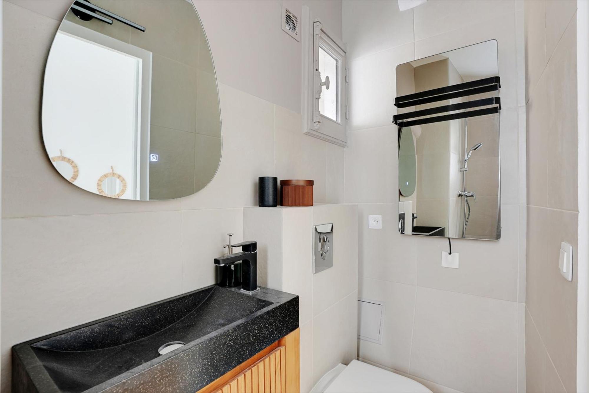 2 Pieces Au Coeur De Montmartre - Proche Sacre Coeur Apartment Paris