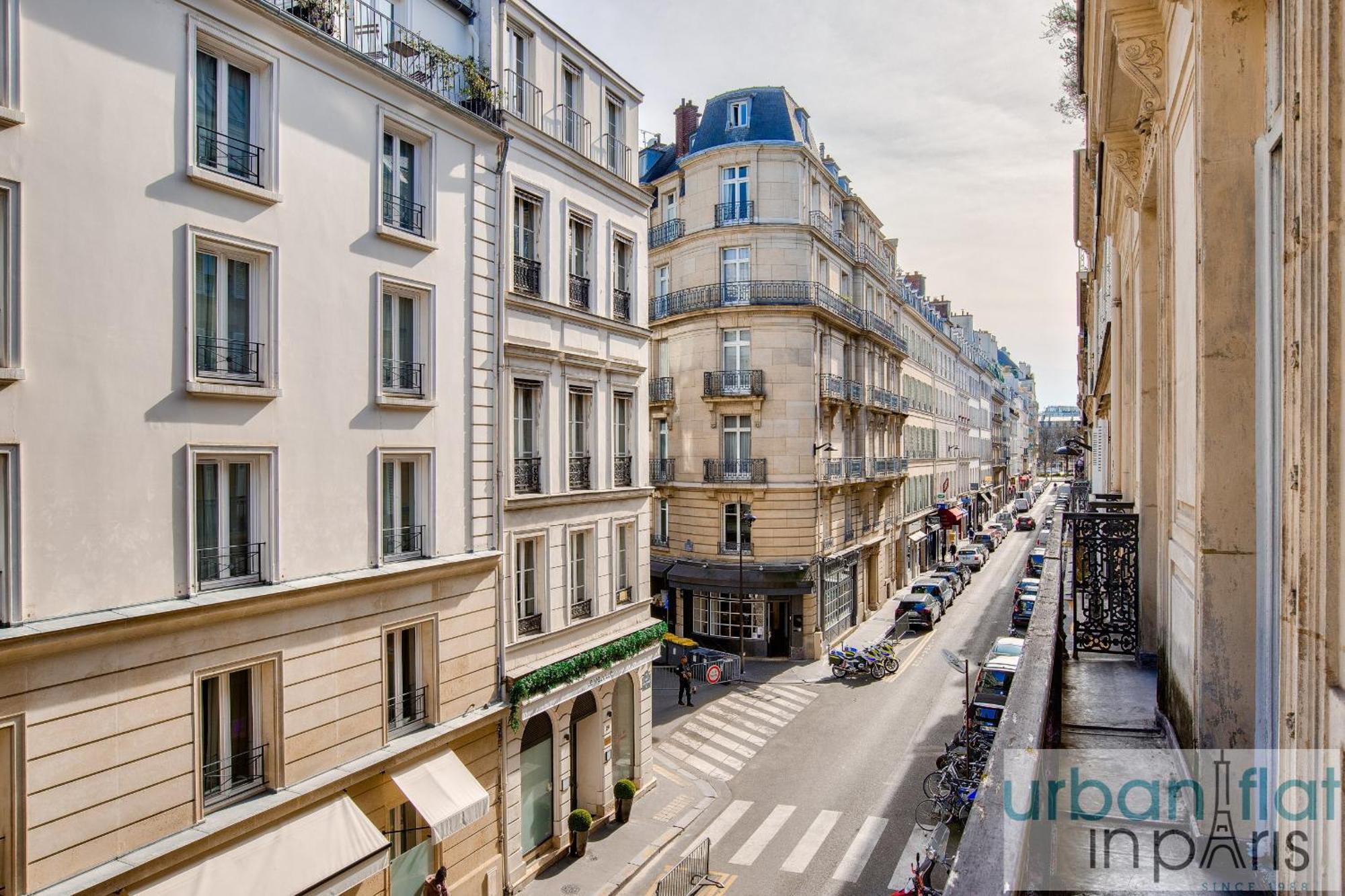 Urban Flat 197 - Saint Honore Champs Elysees Apartment Paris
