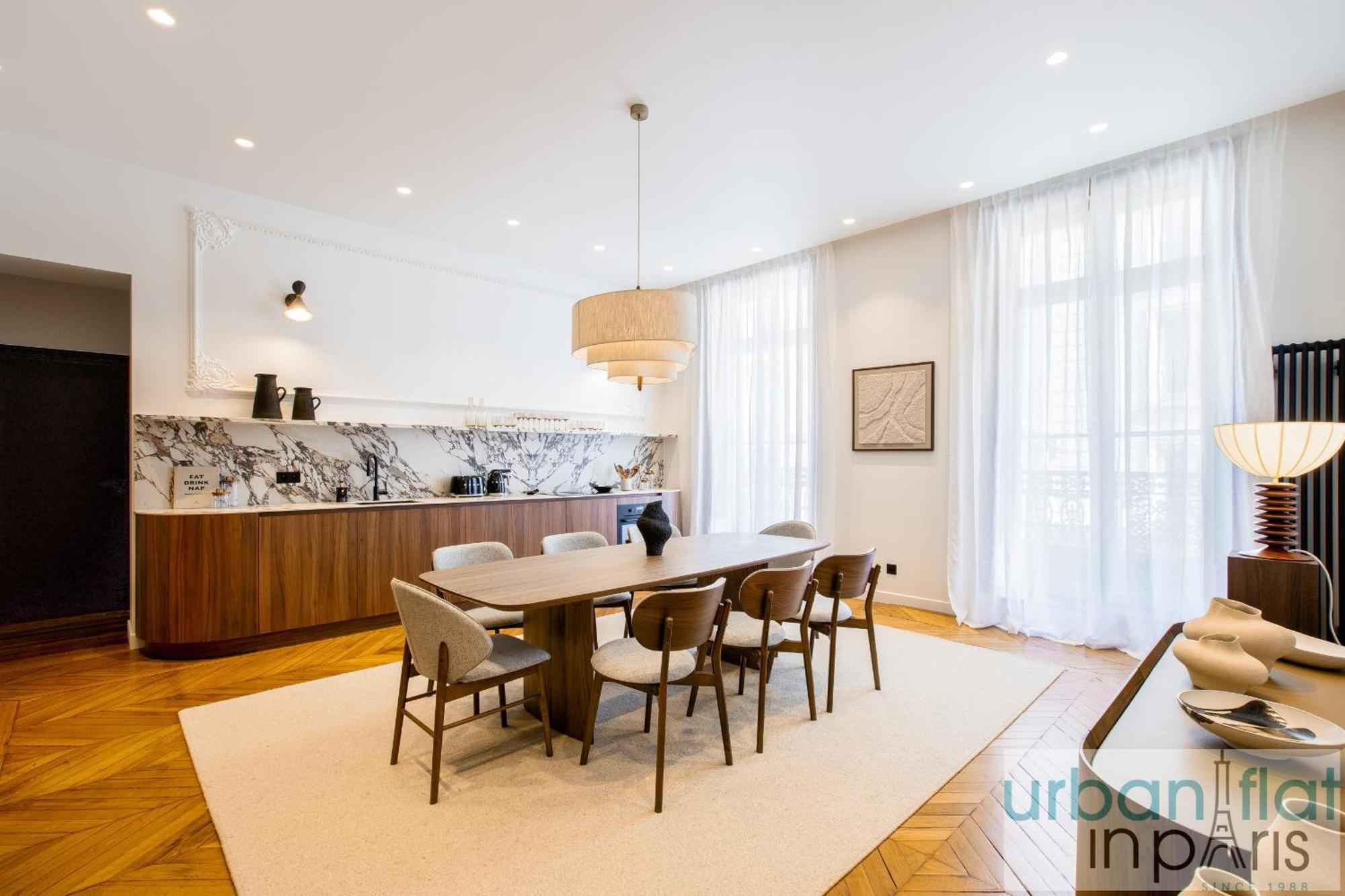 Urban Flat 197 - Saint Honore Champs Elysees Apartment *
