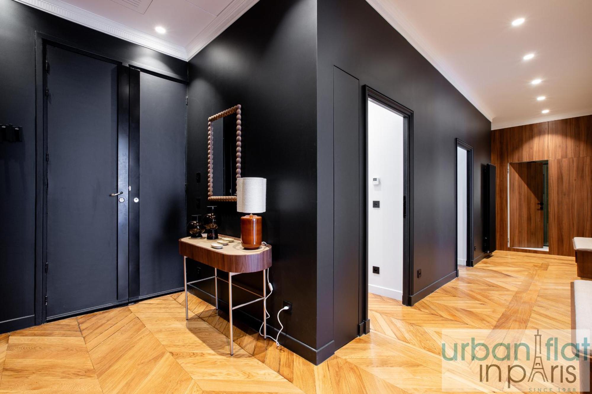 Urban Flat 197 - Saint Honore Champs Elysees Apartment Paris