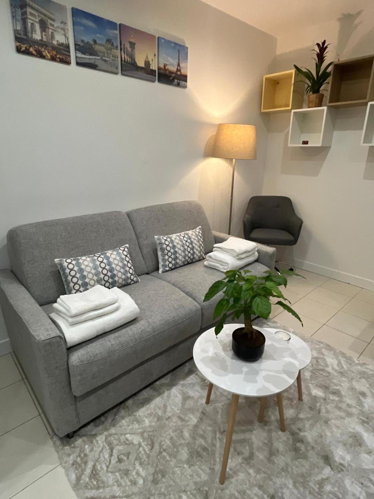 Apartment Superb With Eiffel Tower View