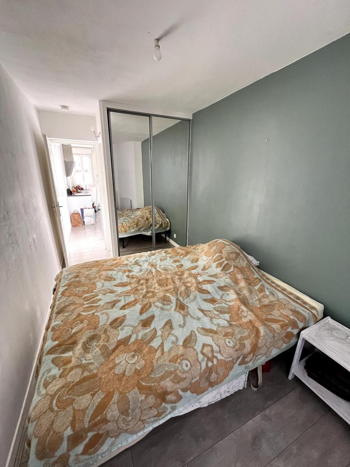 Apartment In Ideal Spot Paris