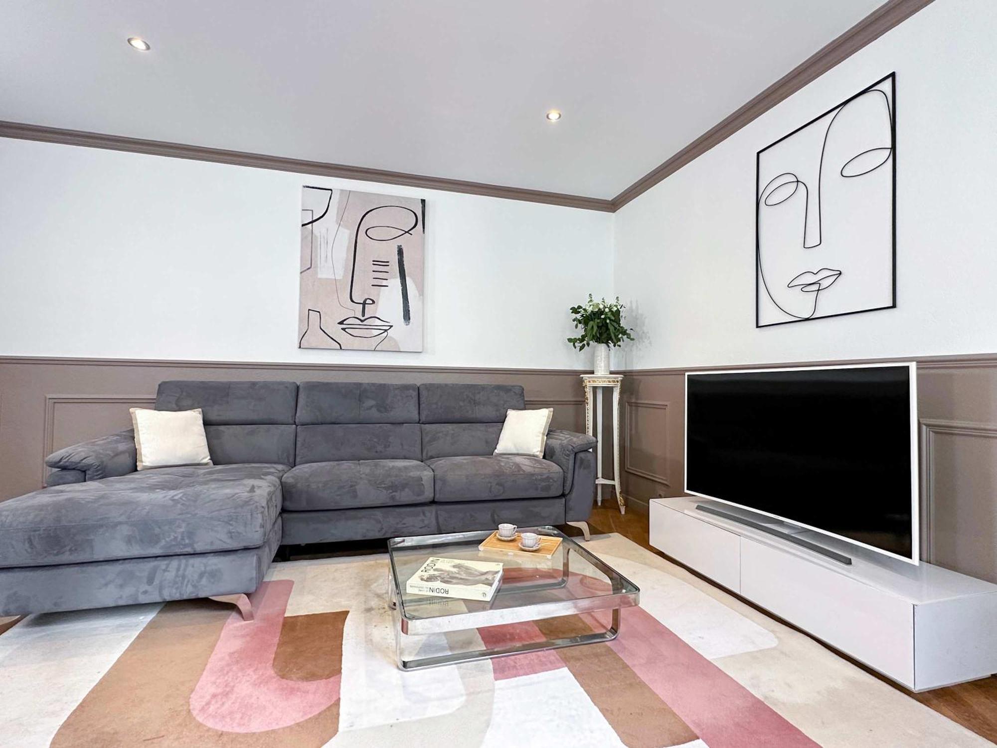 Apartment Premium In Champs-elysees Paris