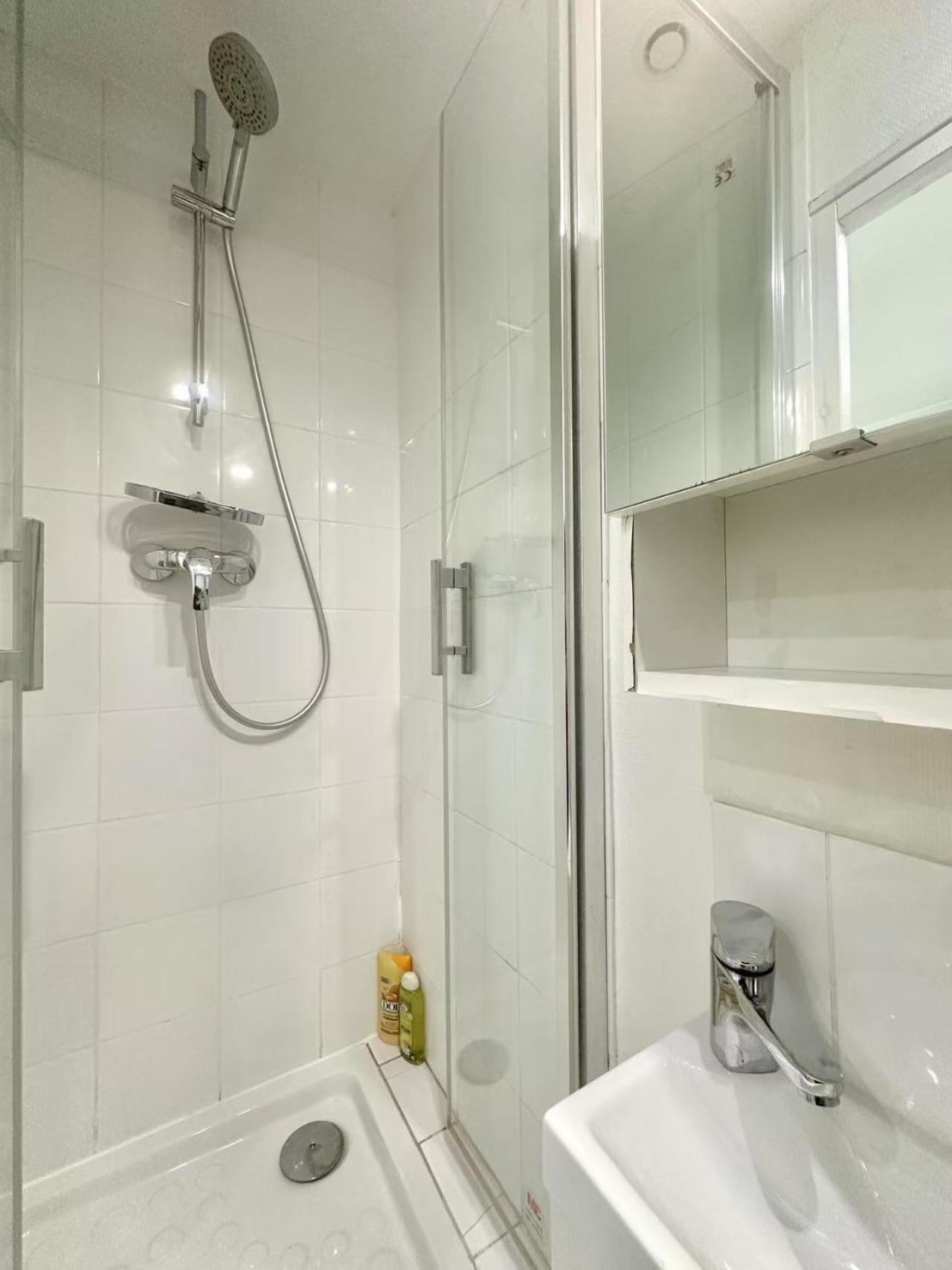 Stylish Steps From Montmartre In Clauzel *