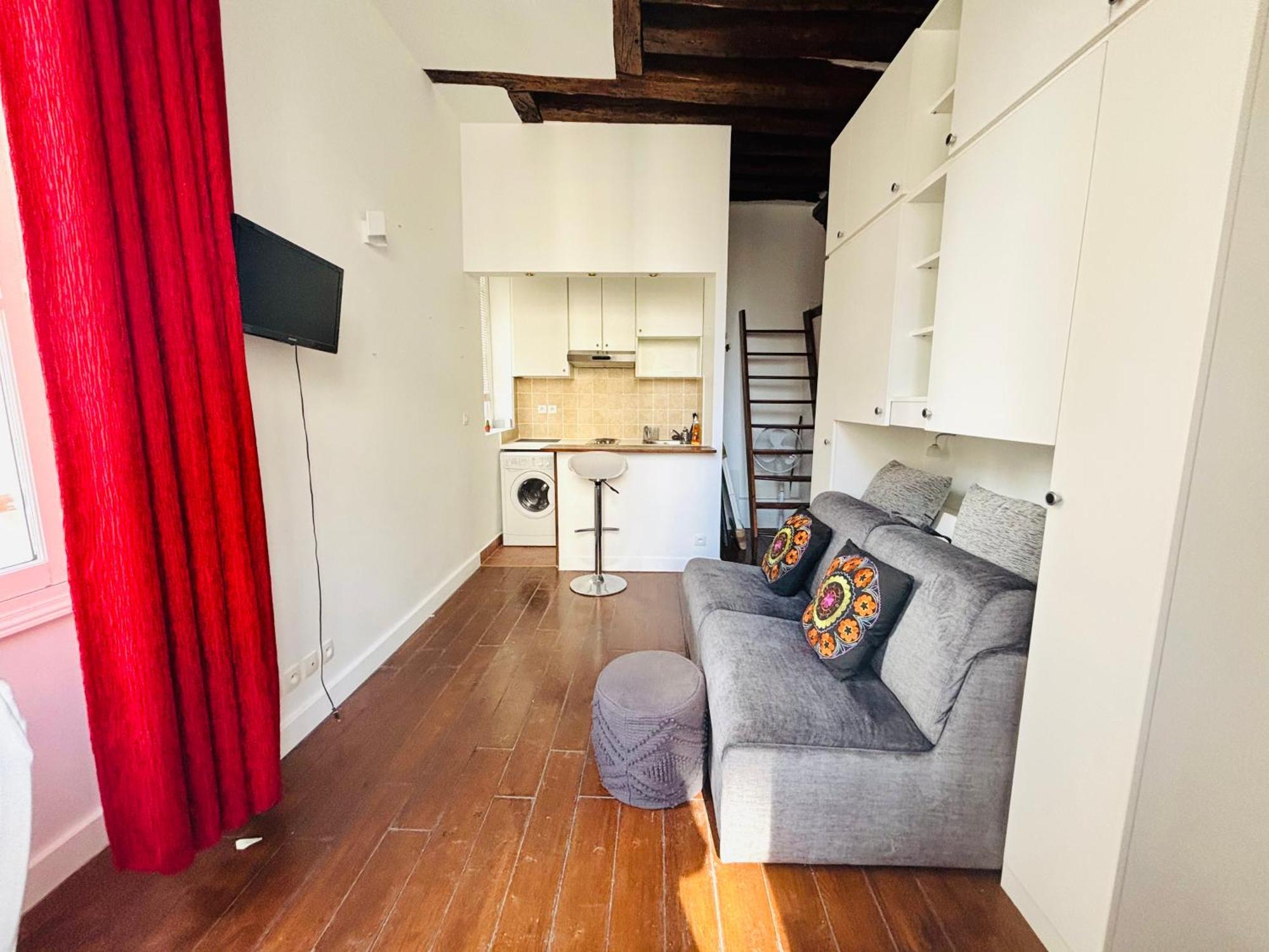 Spacious Loft In The Marais Apartment *