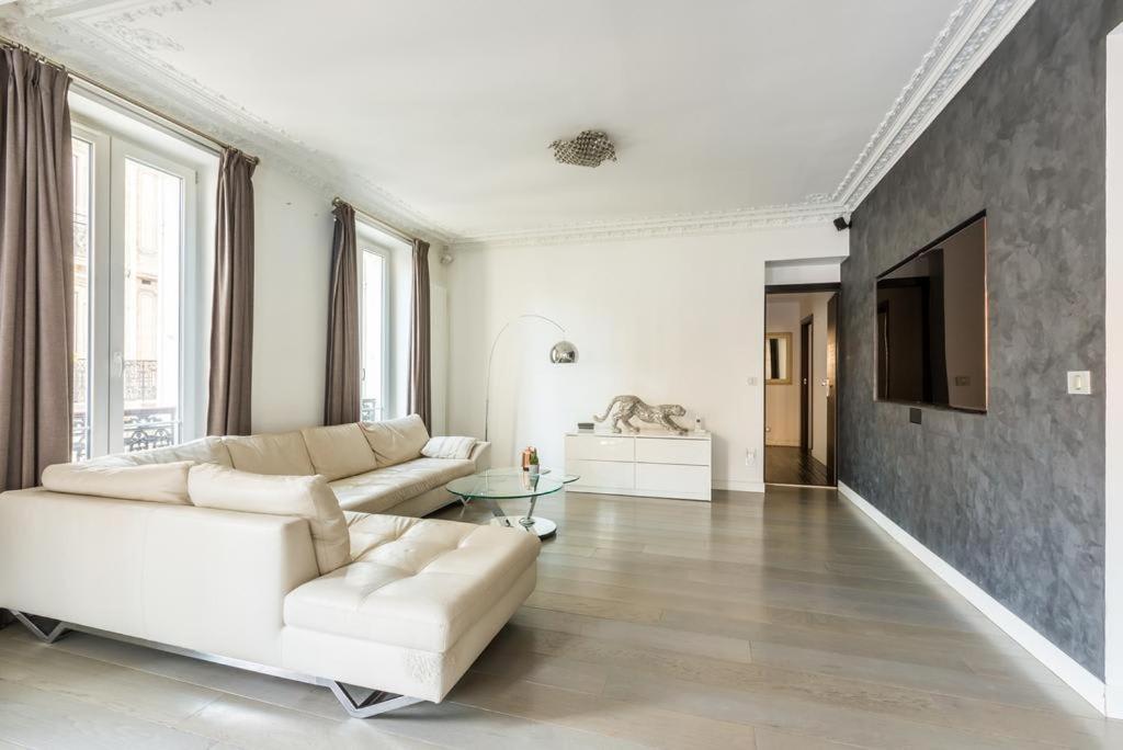 Elegant 3br Champs-elysees & Arc De Triomphe * Paris
