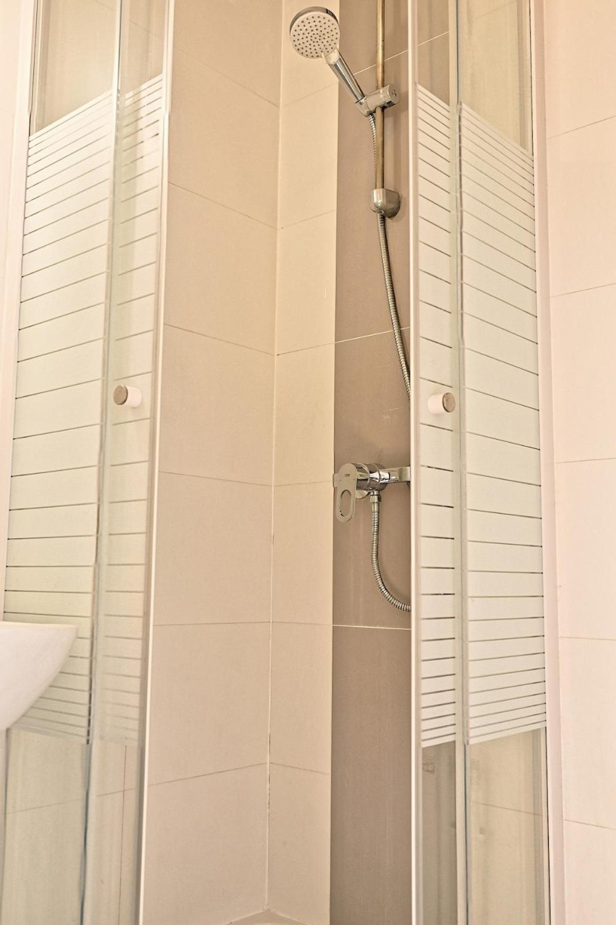 Cosy Et Lumineux Proche De Nation Voltaire Apartment