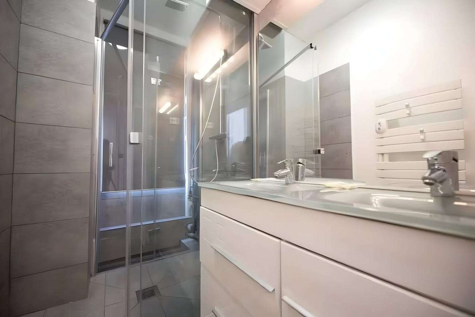 Tbs 327 - Superb With Eiffel Tower View Apartment