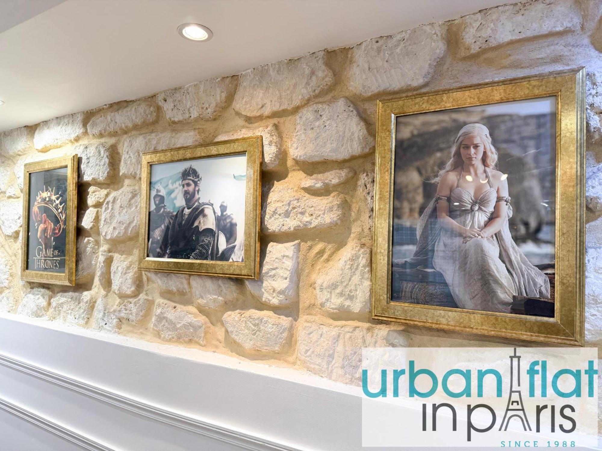 Urban Flat 42 - Luxury Flat