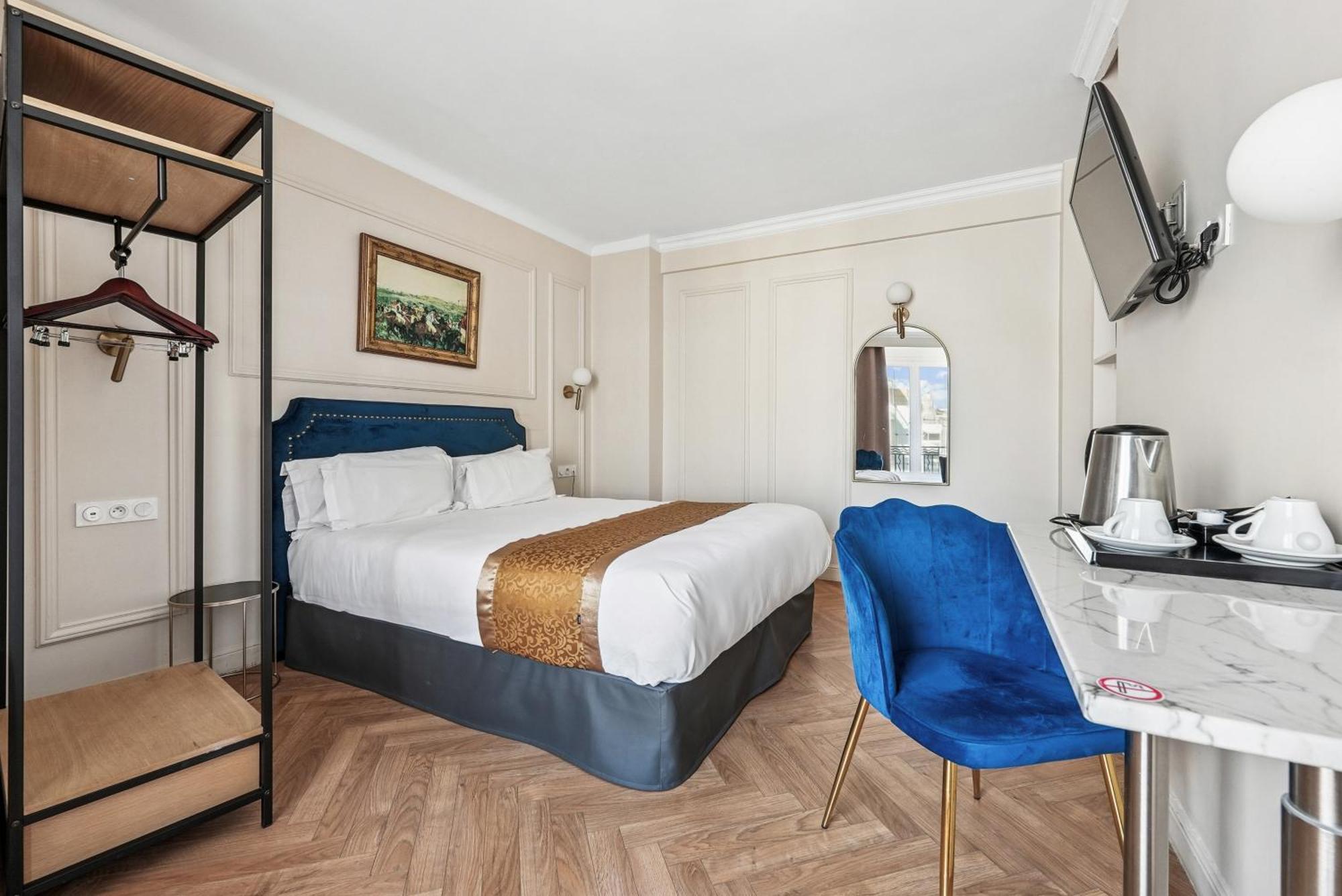 Hotel Le Clery 4*