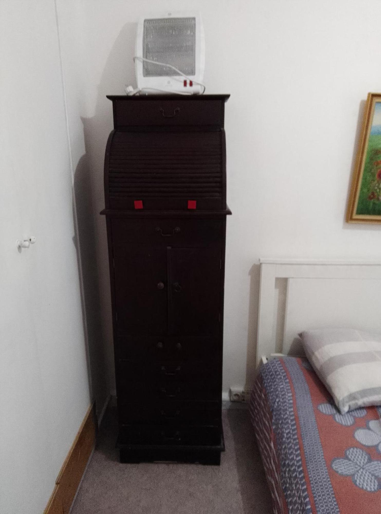 Guesthouse Familial Pour 2,3,4 Personnes De 44M2- Accessible Handic -Rez De Chaussee-Vues Sur Rue Et Patio Prive - Sejour, Chambre Separee-Cuisine,Salle De Bain,Lit Double Et Canape-Lit 2Pers-Entree De La Rue Berzelius-5 Minutes Du Metro Brochant-Lig Paris