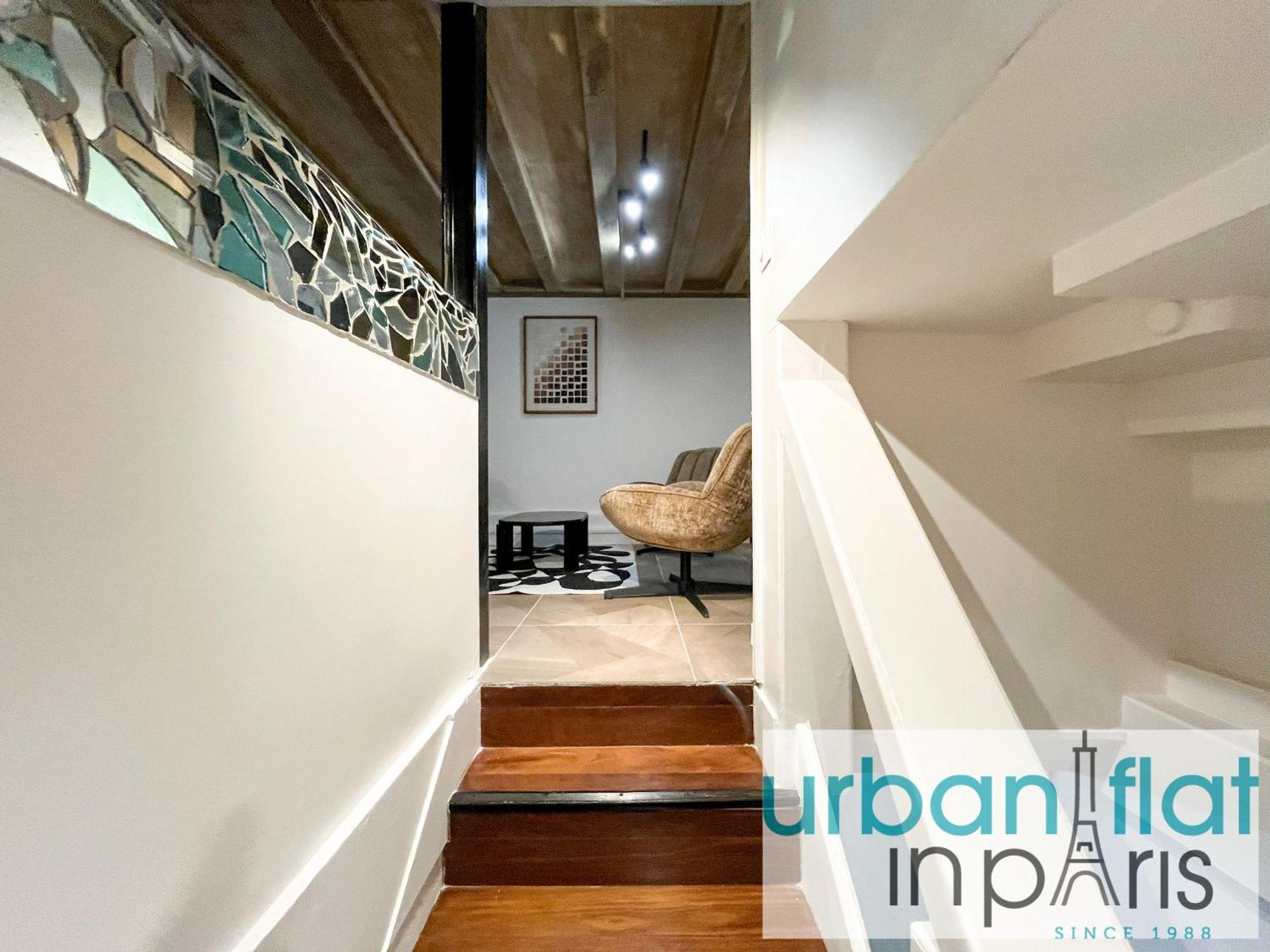 Urban Flat 09 - Stylish Triplex Champs-elysees * Paris