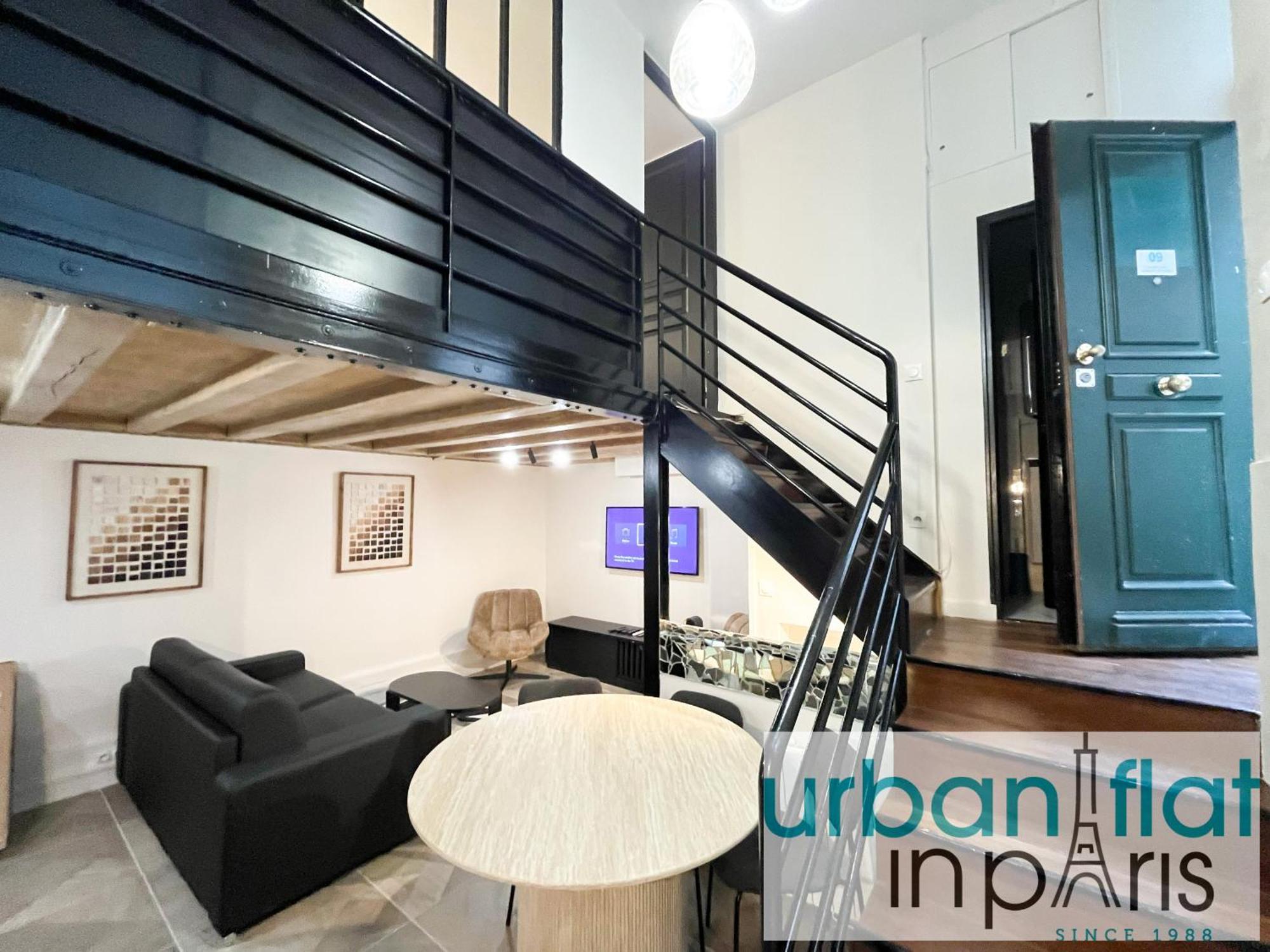 Urban Flat 09 - Stylish Triplex Champs-elysees Paris