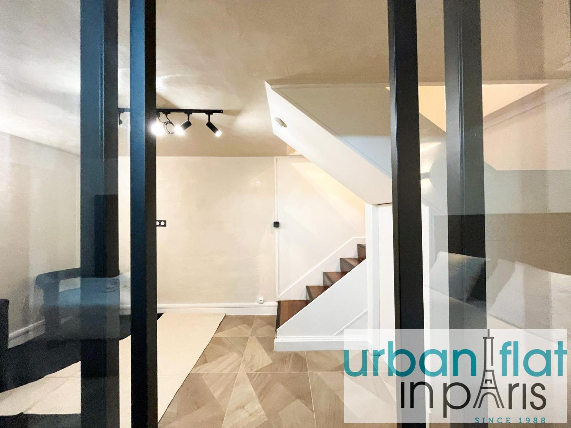 Apartment Urban Flat 09 - Stylish Triplex Champs-elysees