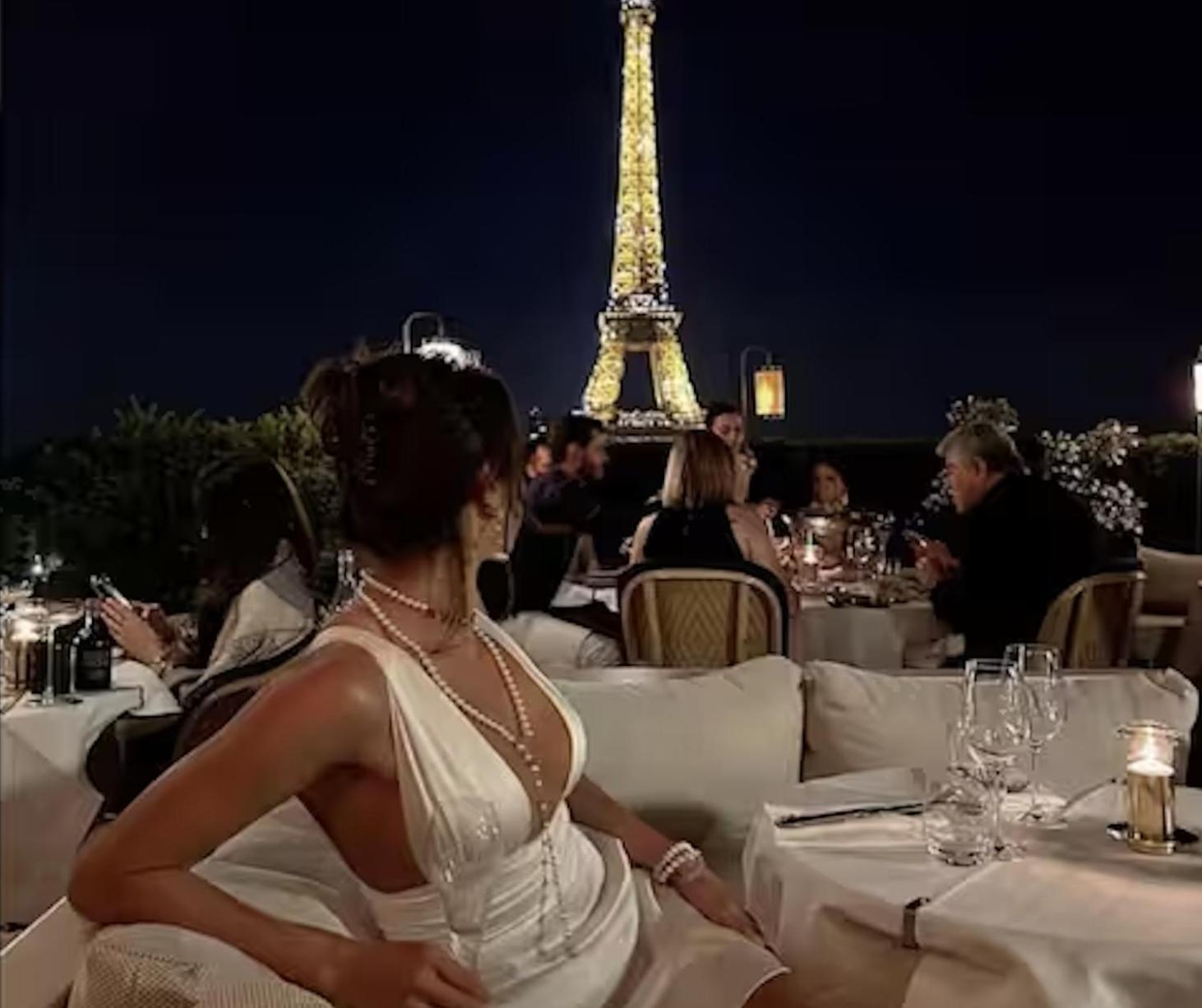 Luxury With A View Of The Eiffel Tower
