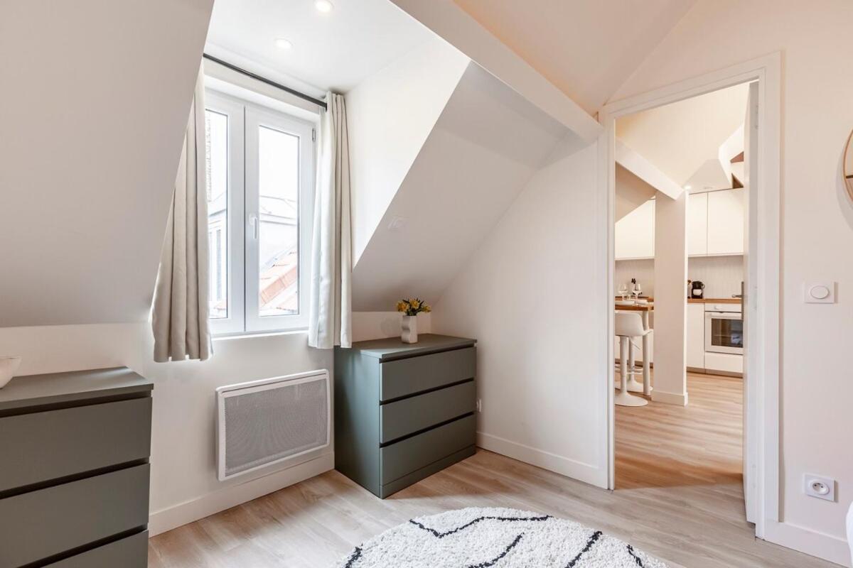 A41#republique # Marais # 1bedroom # Paris03 # Ac