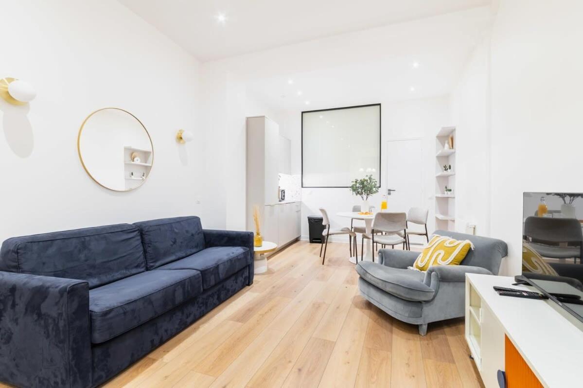 Prive A Domicile - Sauna Elegance A 17 Apartment *