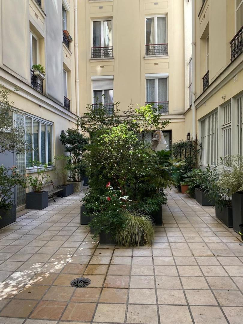 Bright In The Heart Of Le Marais Apartment Paris