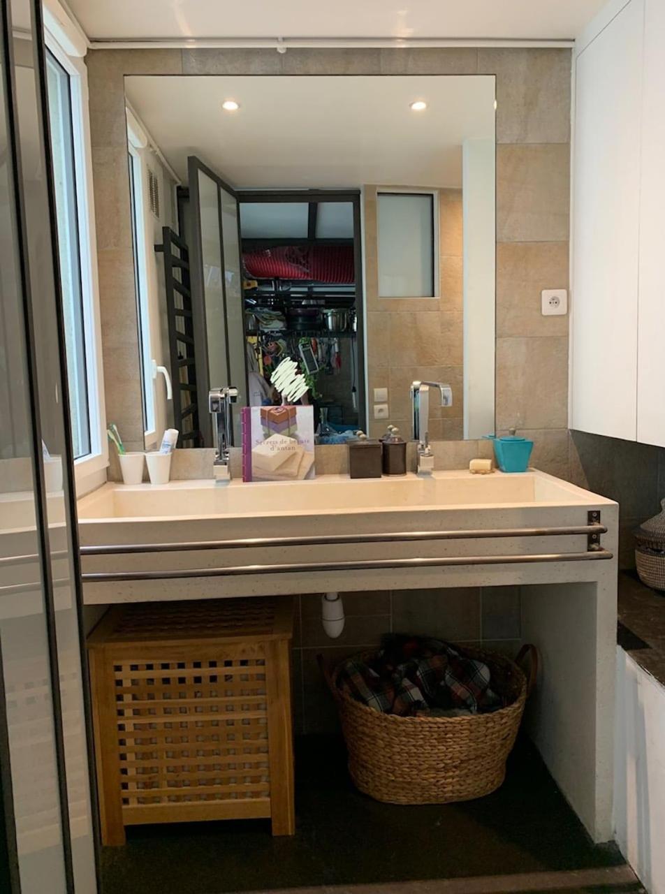 Quiet Loft 70sq In Trendy 11th Area Apartment *