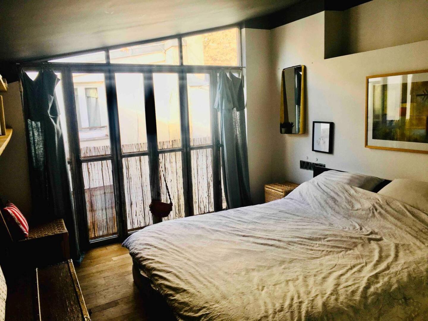 Apartment Charming Loft By Canal Saint Martin