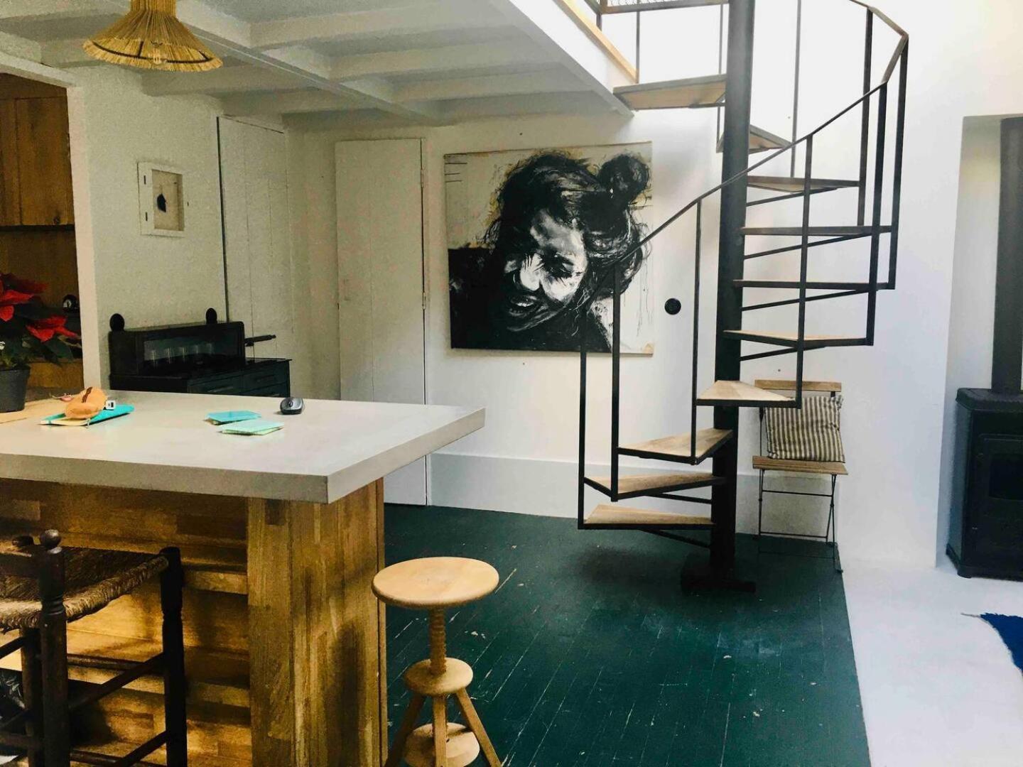 Apartment Charming Loft By Canal Saint Martin
