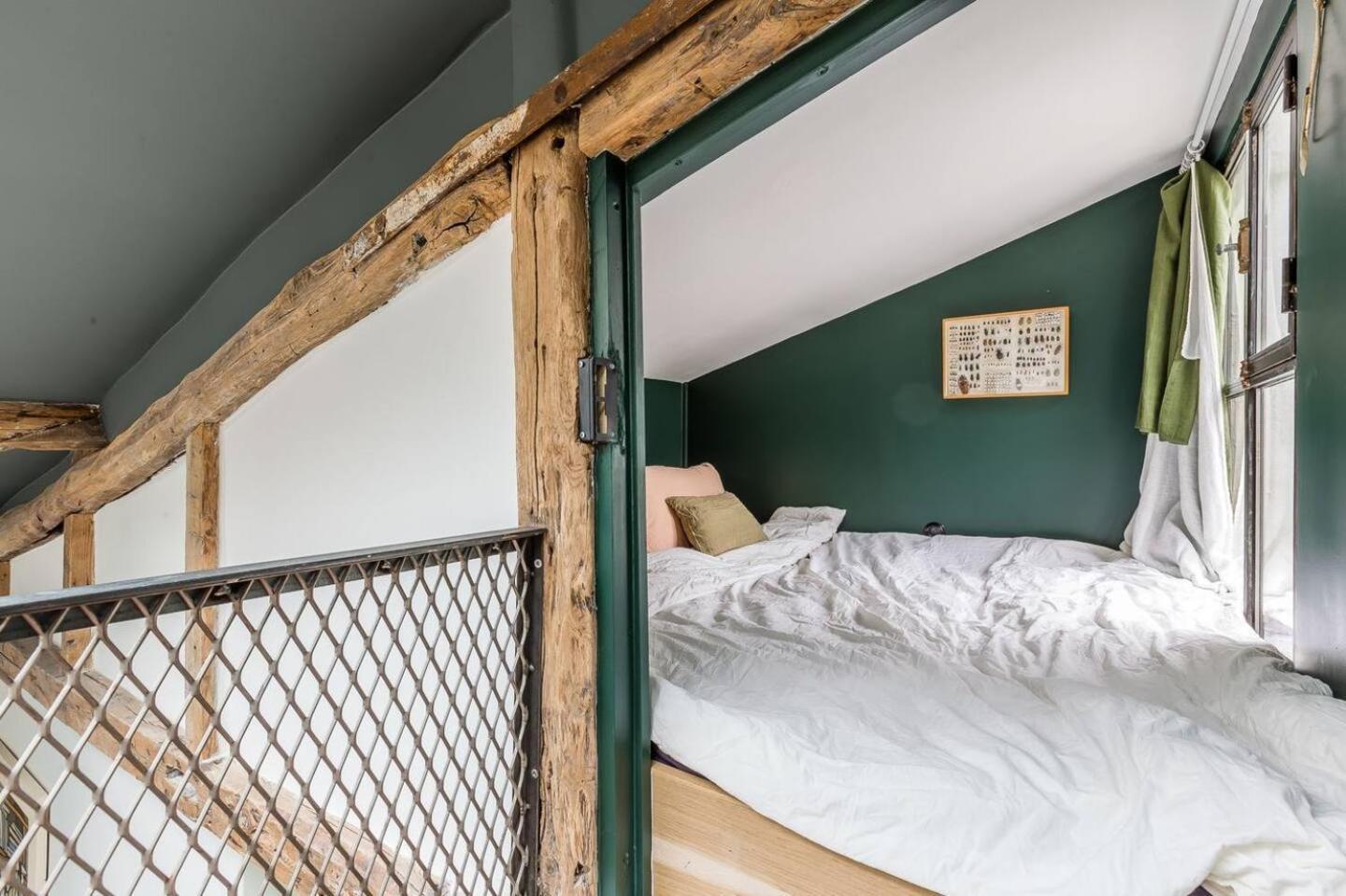 Charming Loft By Canal Saint Martin * Paris
