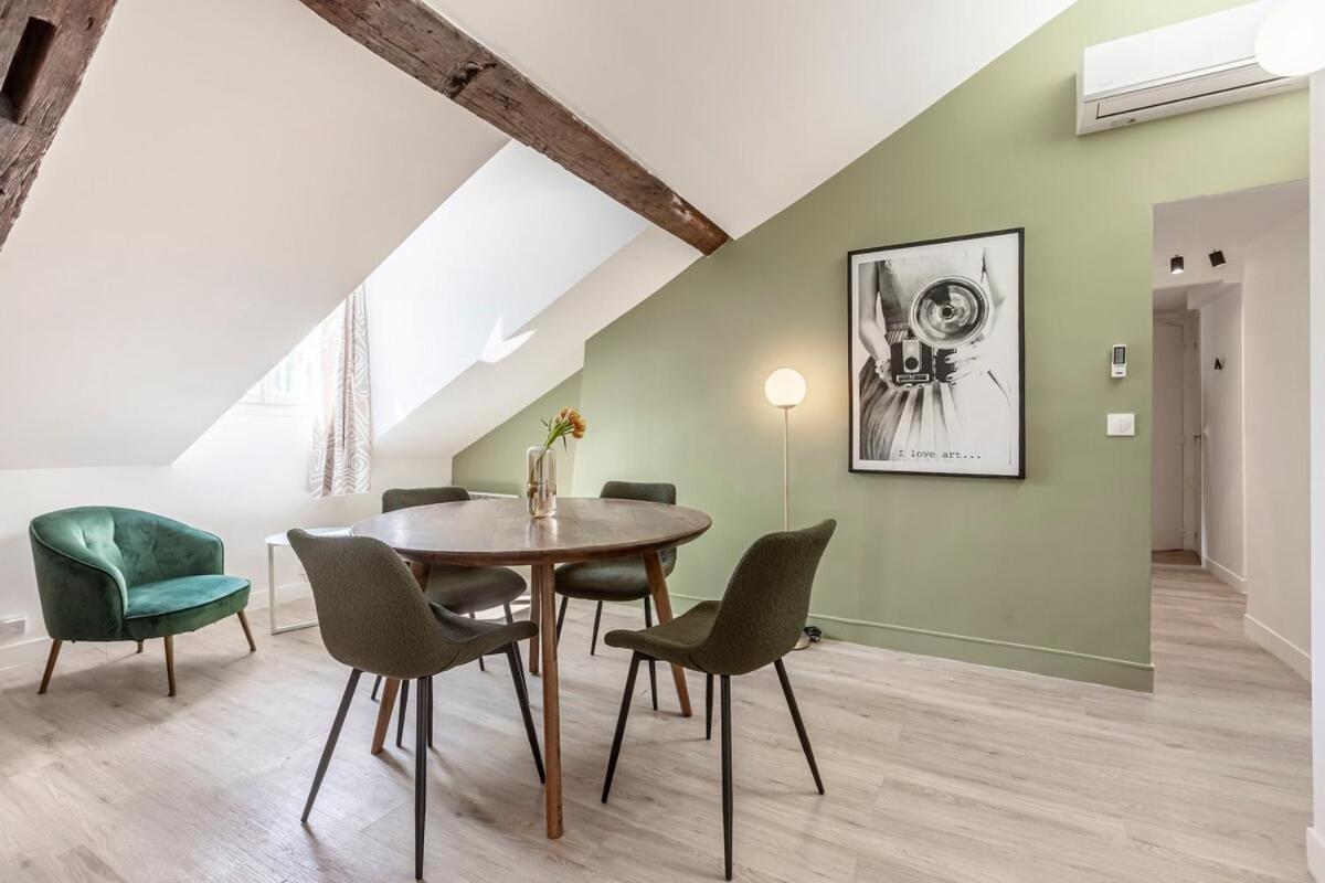 Apartment 62#opera #grandsboulevards #louvre #paris 02 #ac Paris