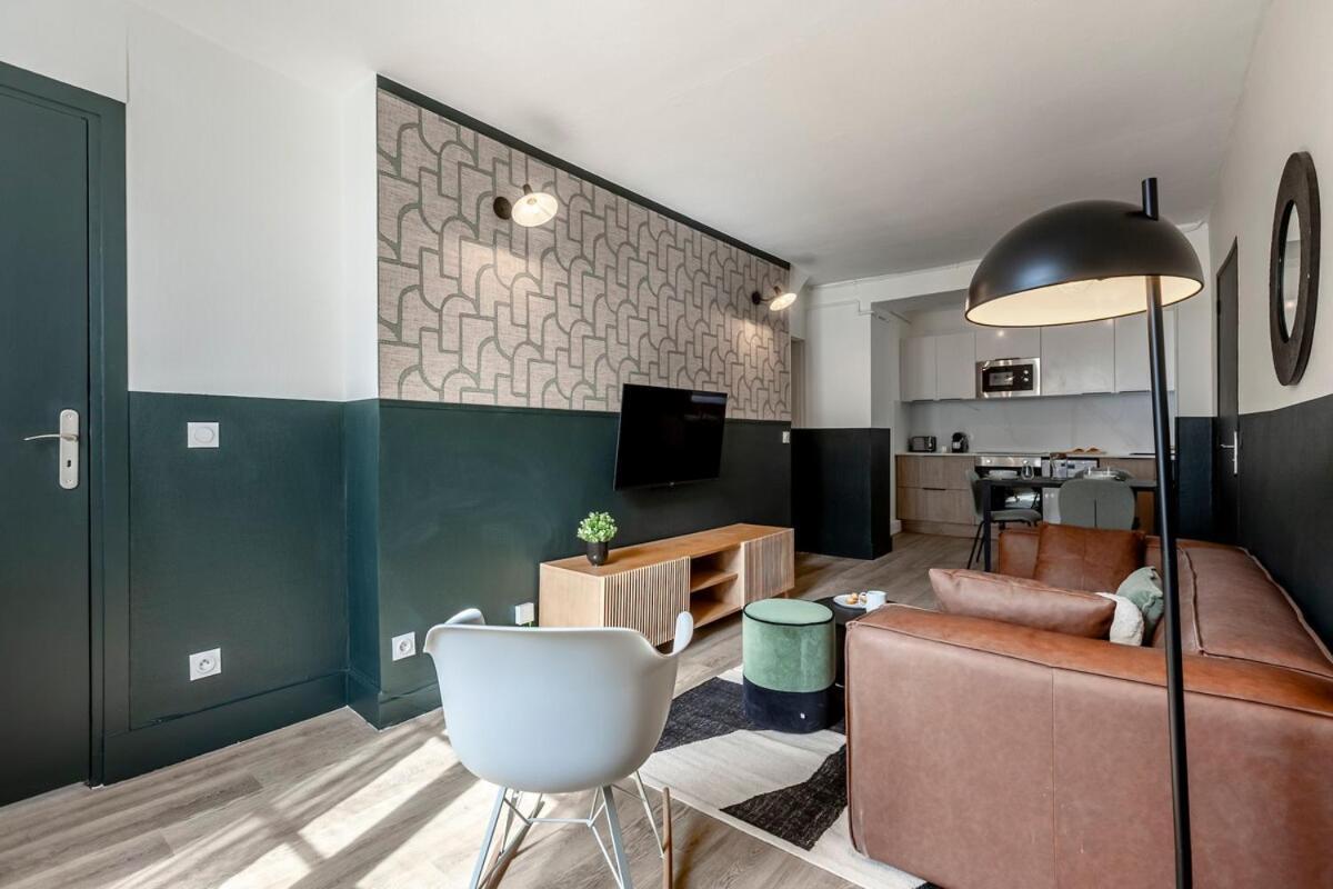 42#opera #louvre #paris02 #2bedrooms #ac Paris