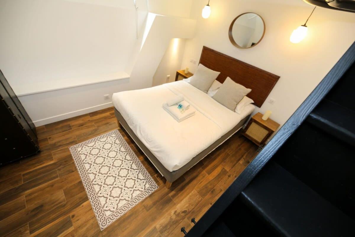 Apartment Proche Des Celebres Puces De 4p