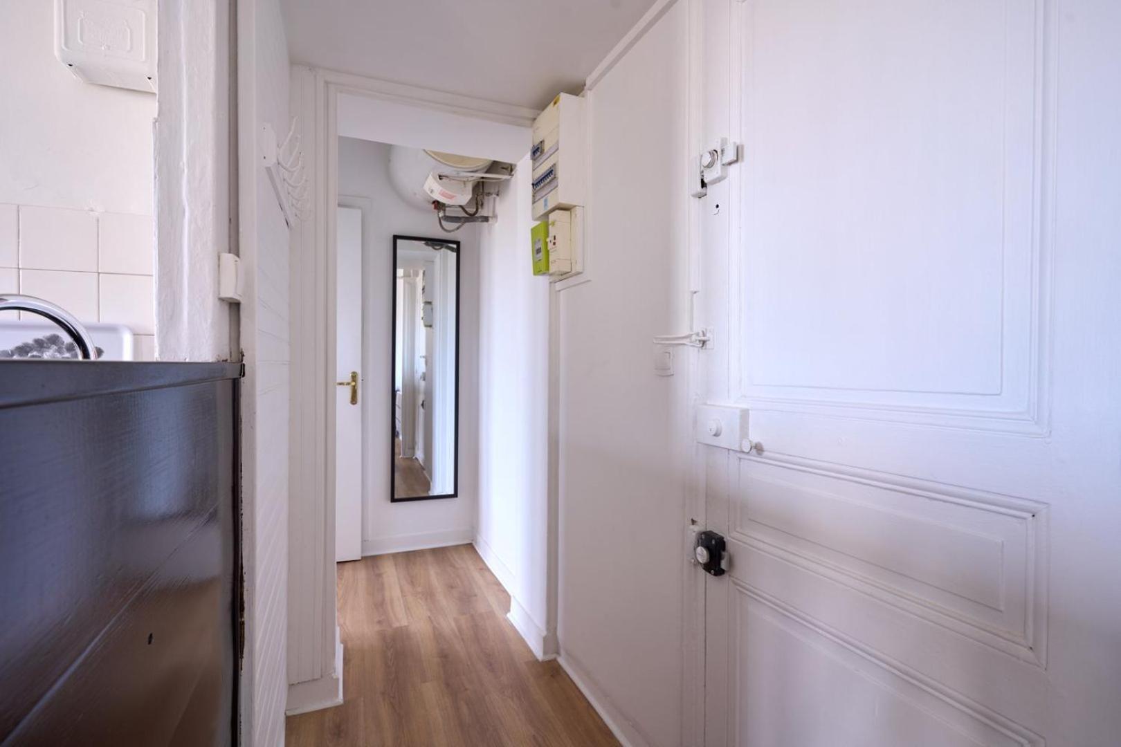Apartment Bright 1br Parisian Retreat Italy Square | By Airnest *