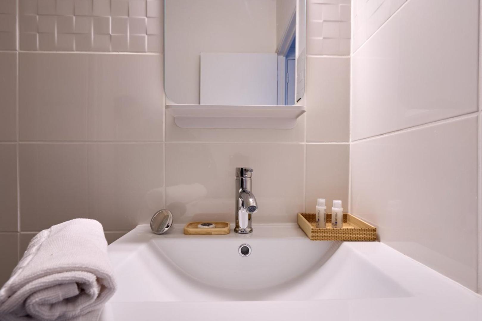 Bright 1br Parisian Retreat Italy Square | By Airnest Paris