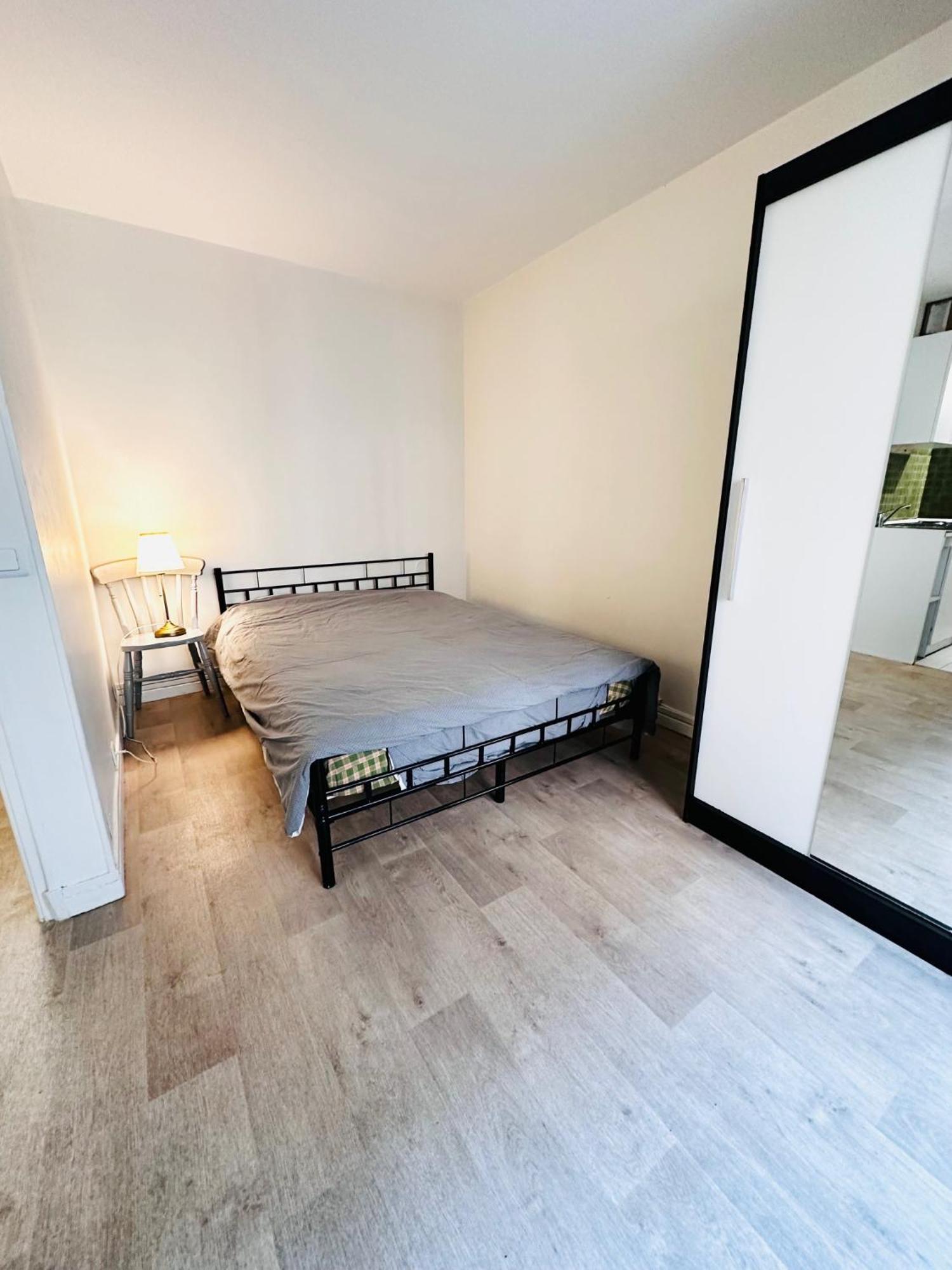 Apartment Charming 100m Expo