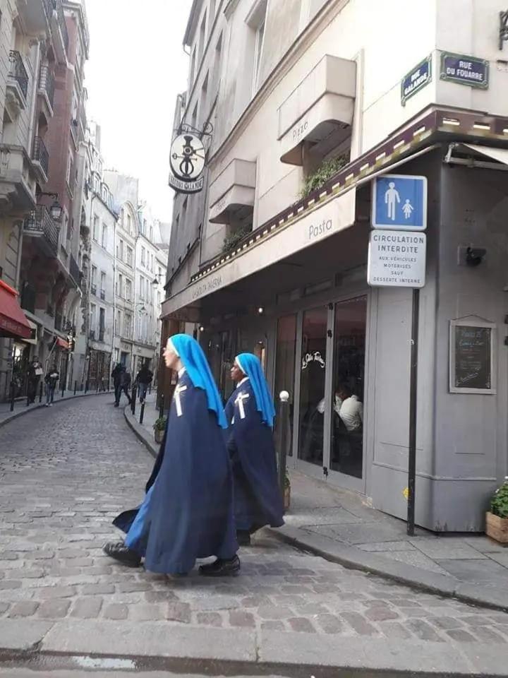 Coeur De Notre Dame Equipe Type Dernier Etage Ascenseur Climatisation Apartment