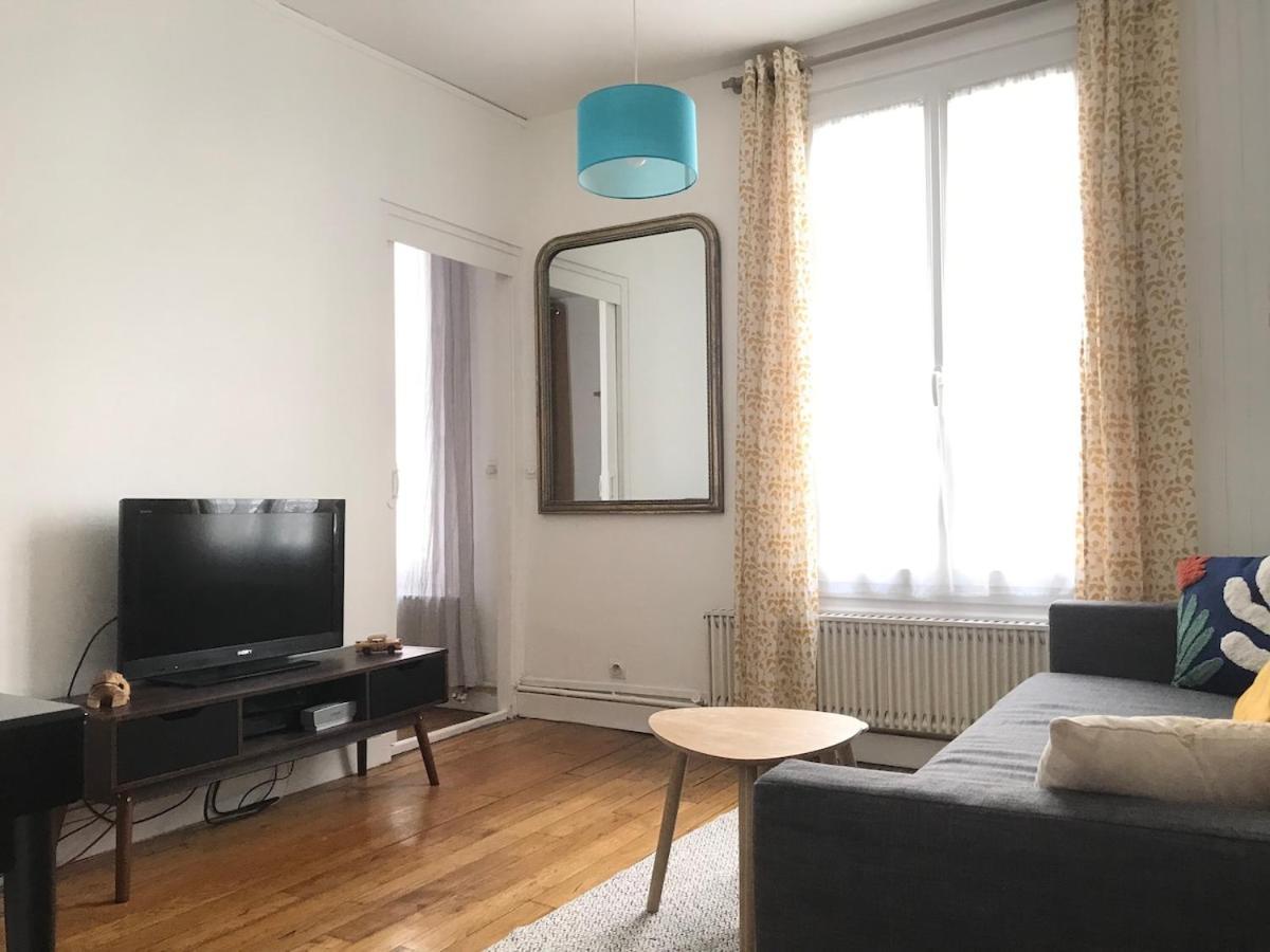 Charming 3-room Apartment, Center * Paris