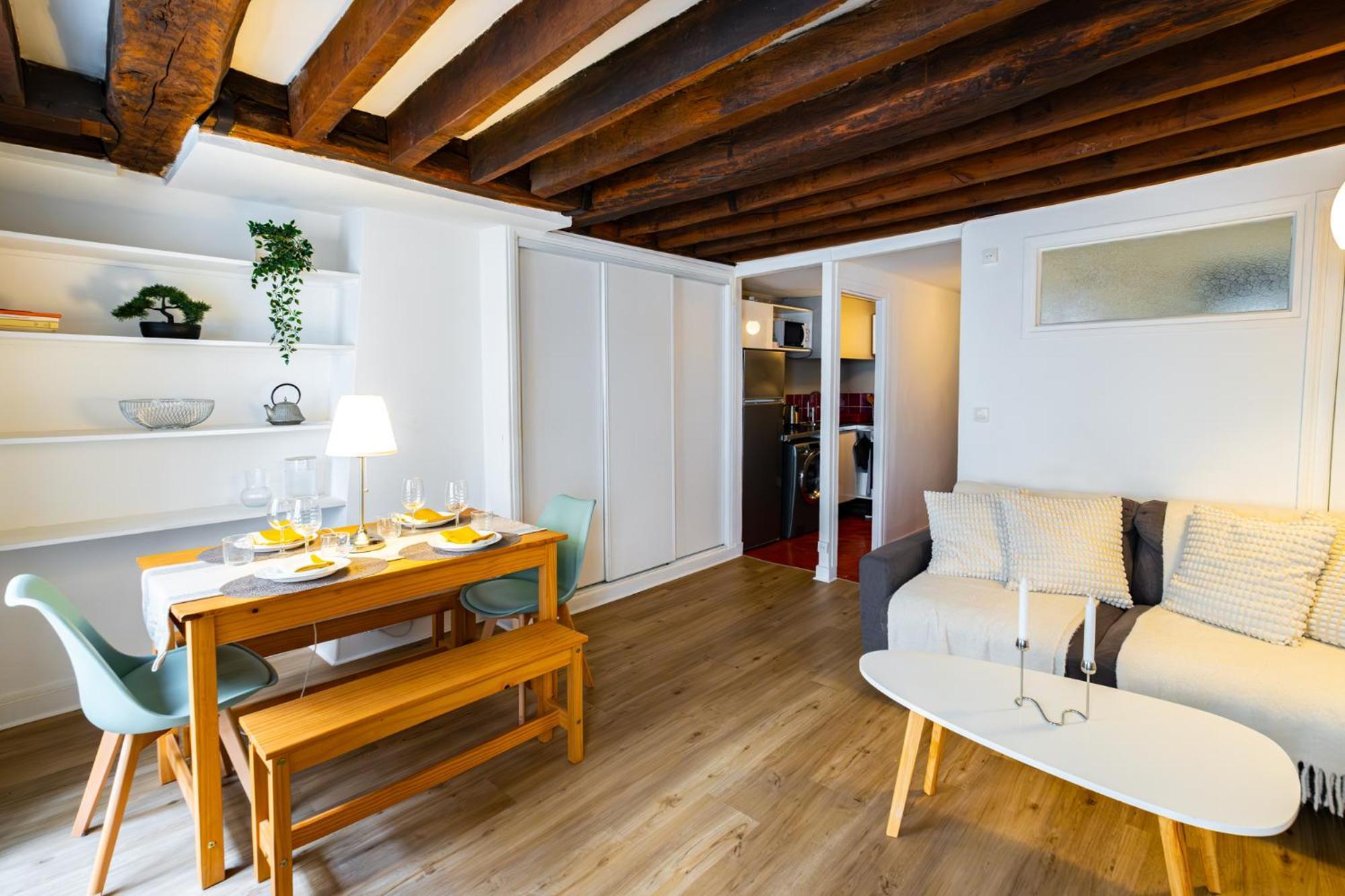 Apartment Typique Au Coeur Du Marais *