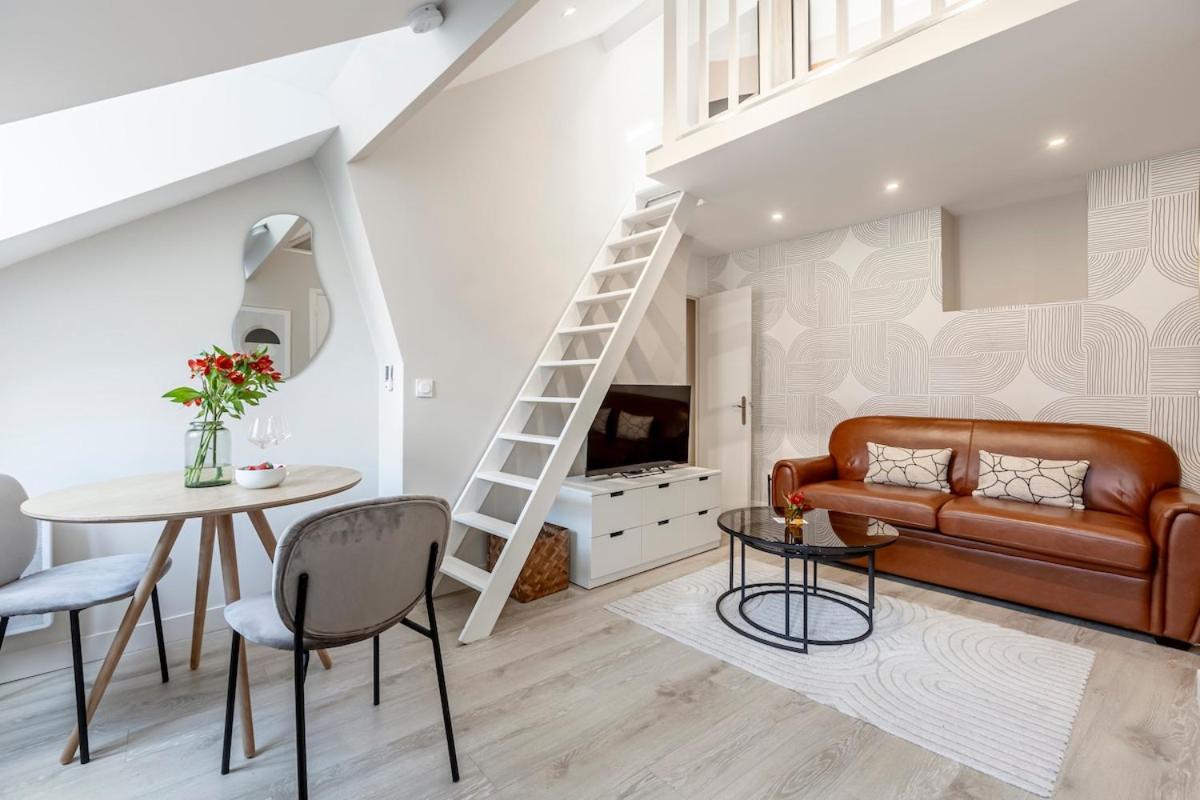 Apartment A43 Republic # 1bedroom # Marais # Paris03 # Ac