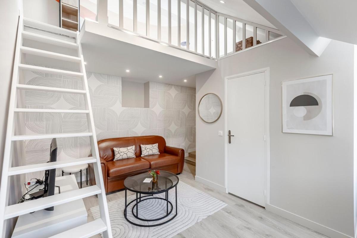 A43 Republic # 1bedroom # Marais # Paris03 # Ac Apartment Paris