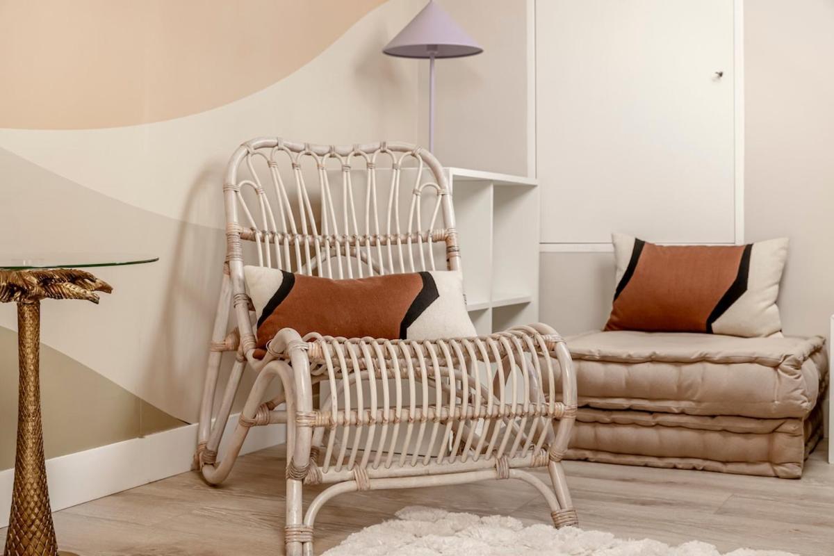 Apartment A43 Republic # 1bedroom # Marais # Paris03 # Ac