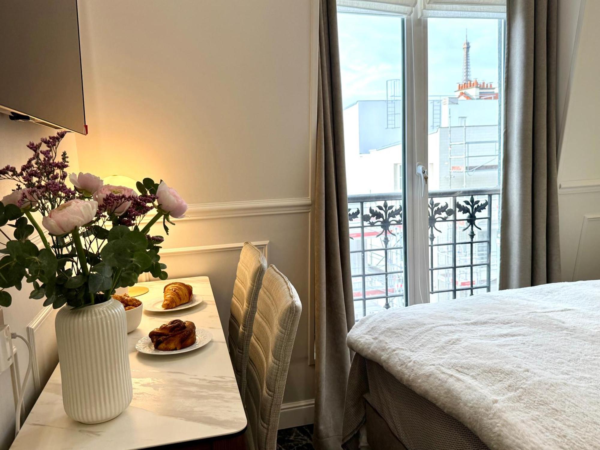 Apartment Vue Tour Eiffel Paris