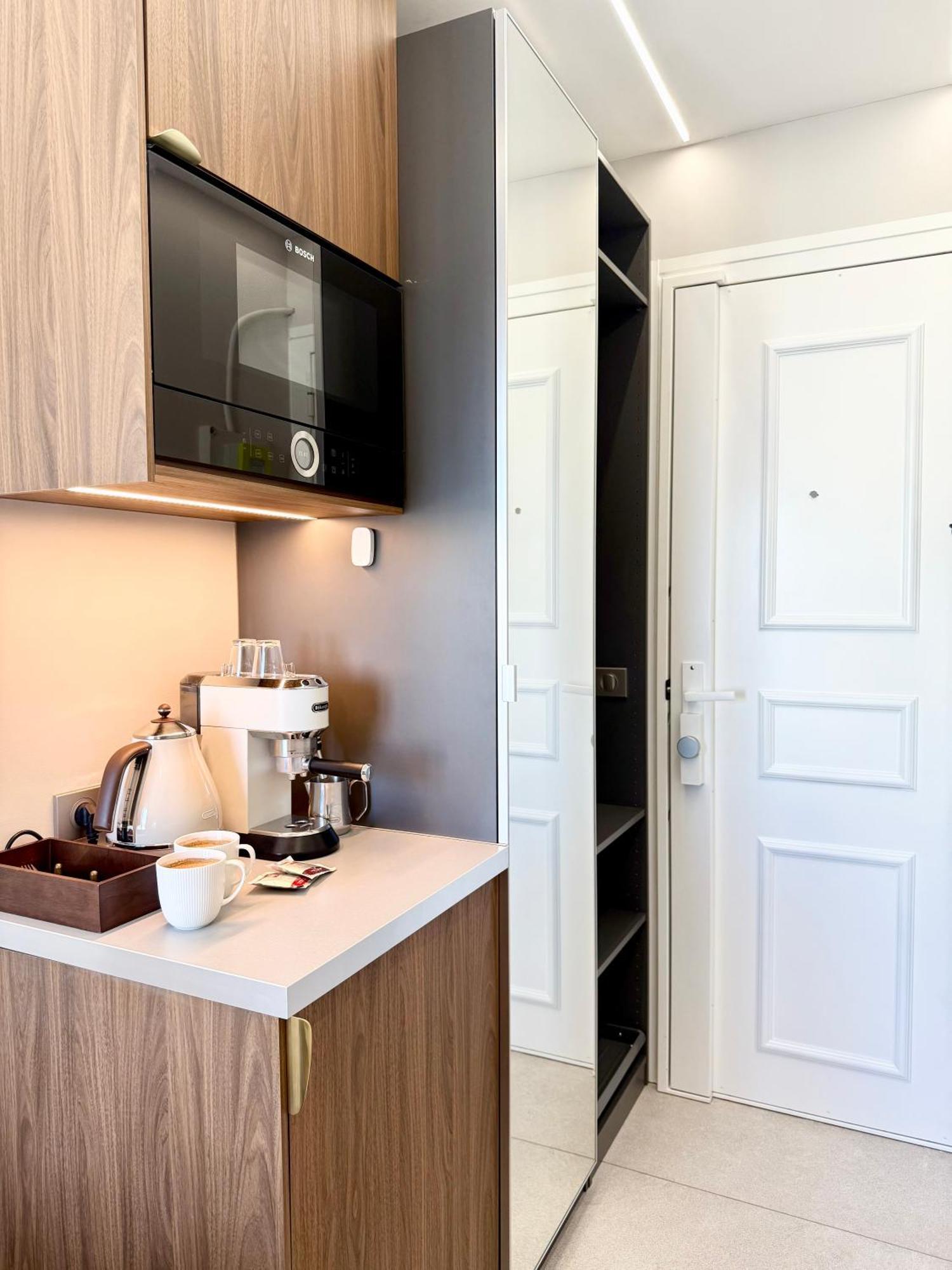 Vue Tour Eiffel Appartement *