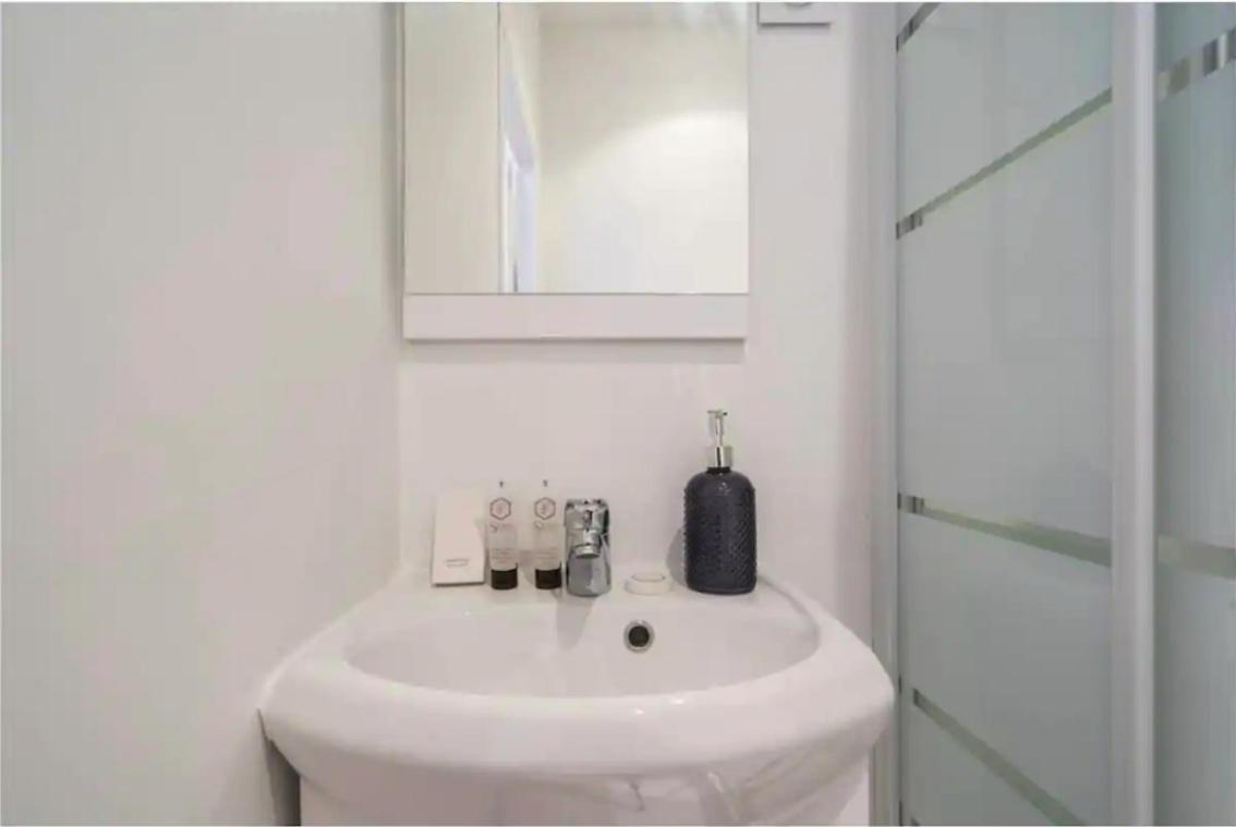 Apartment Cosy Proche De La Place De La Nation 2p