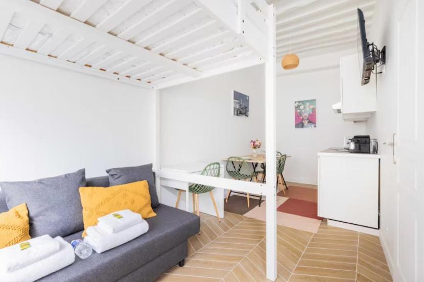 Apartment Charming Near Gare De L'est Paris