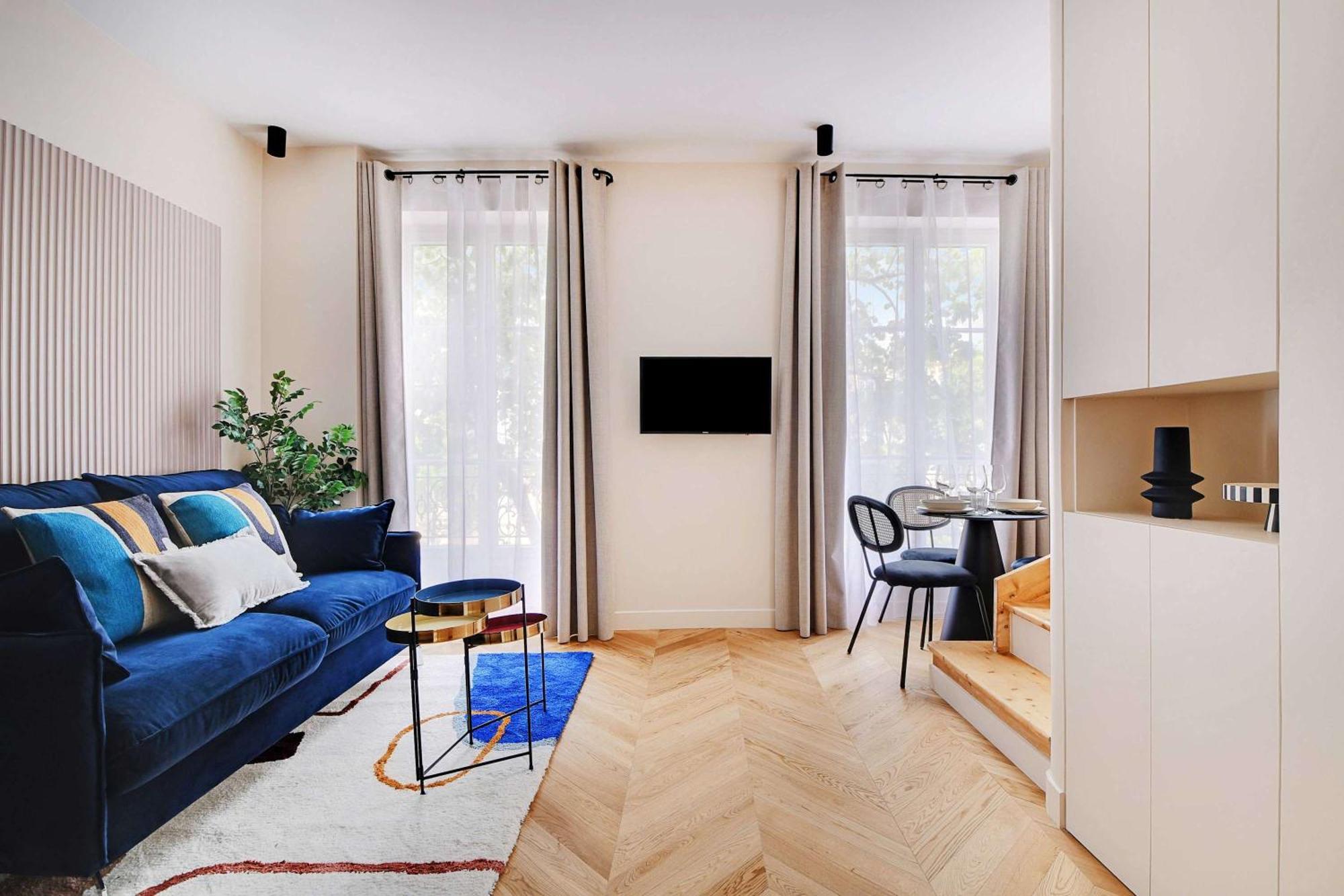 Lovely Parisian Near The Eiffel Tower Apartment *