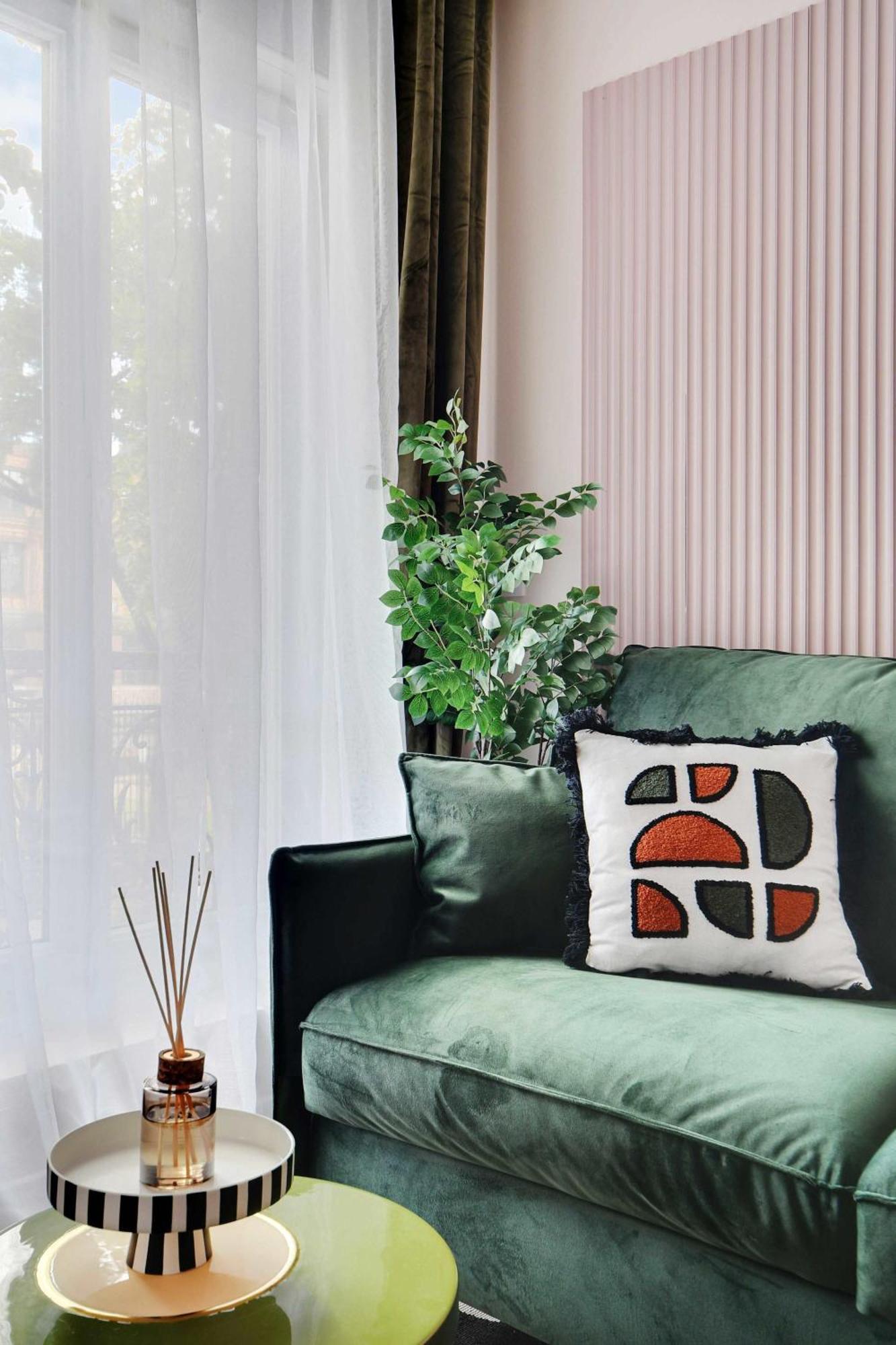 Entire Near The Eiffel Tower Apartment Paris
