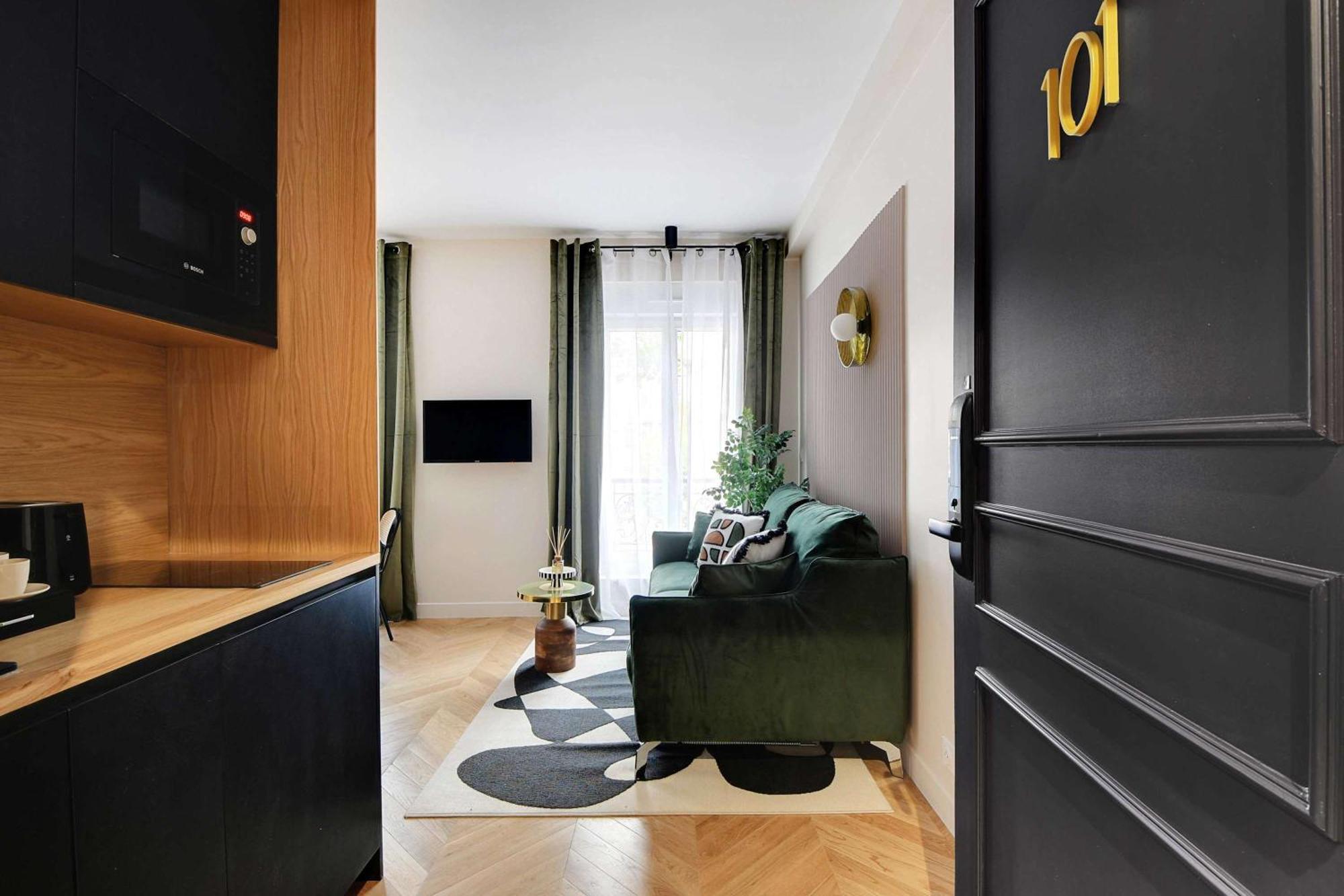Entire Near The Eiffel Tower Apartment *