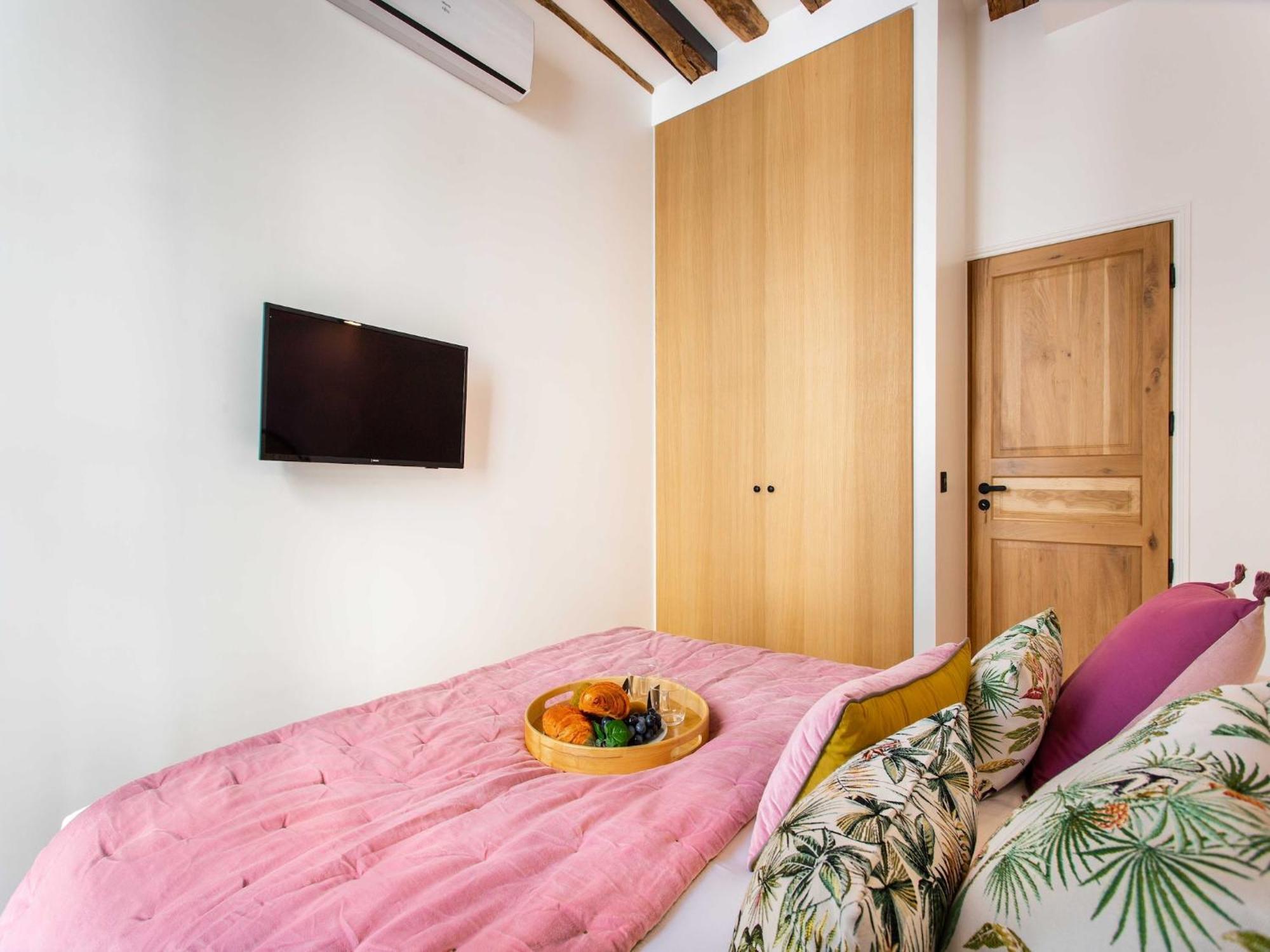 Apartment Magnificent - 2br 6p - Le Marais *