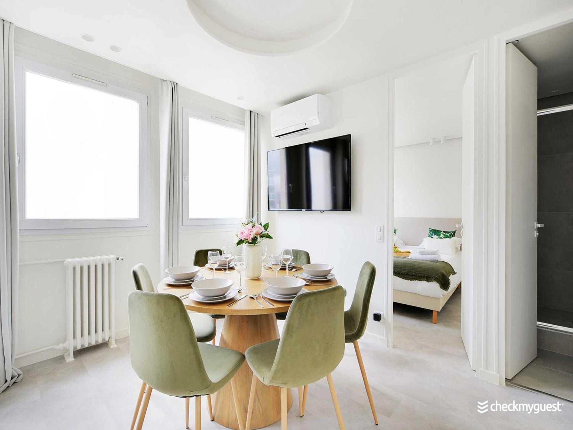 Charming - 2br 6p - Faubourg-du-roule Apartment