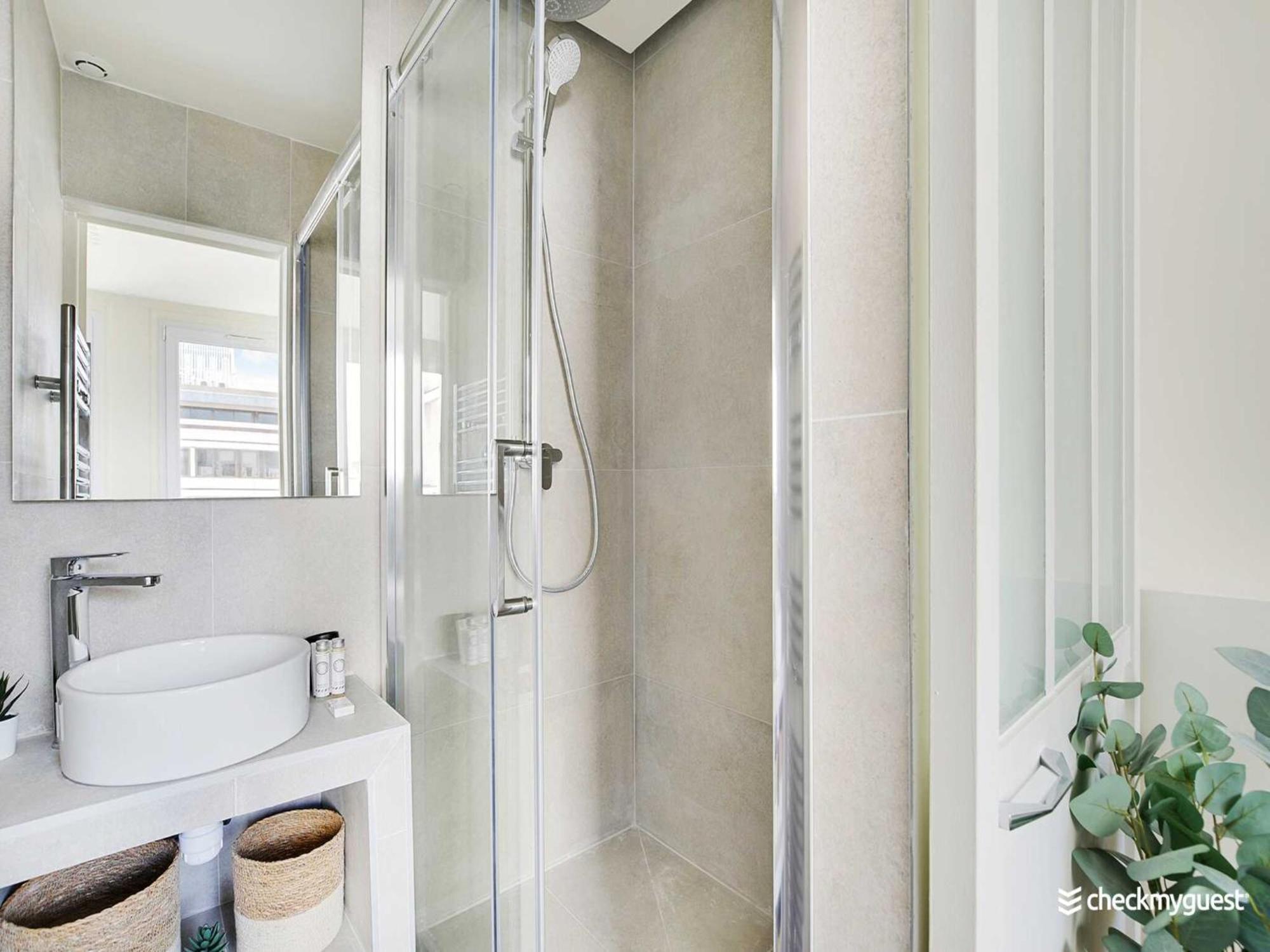 Charming - 2br 6p - Faubourg-du-roule Apartment
