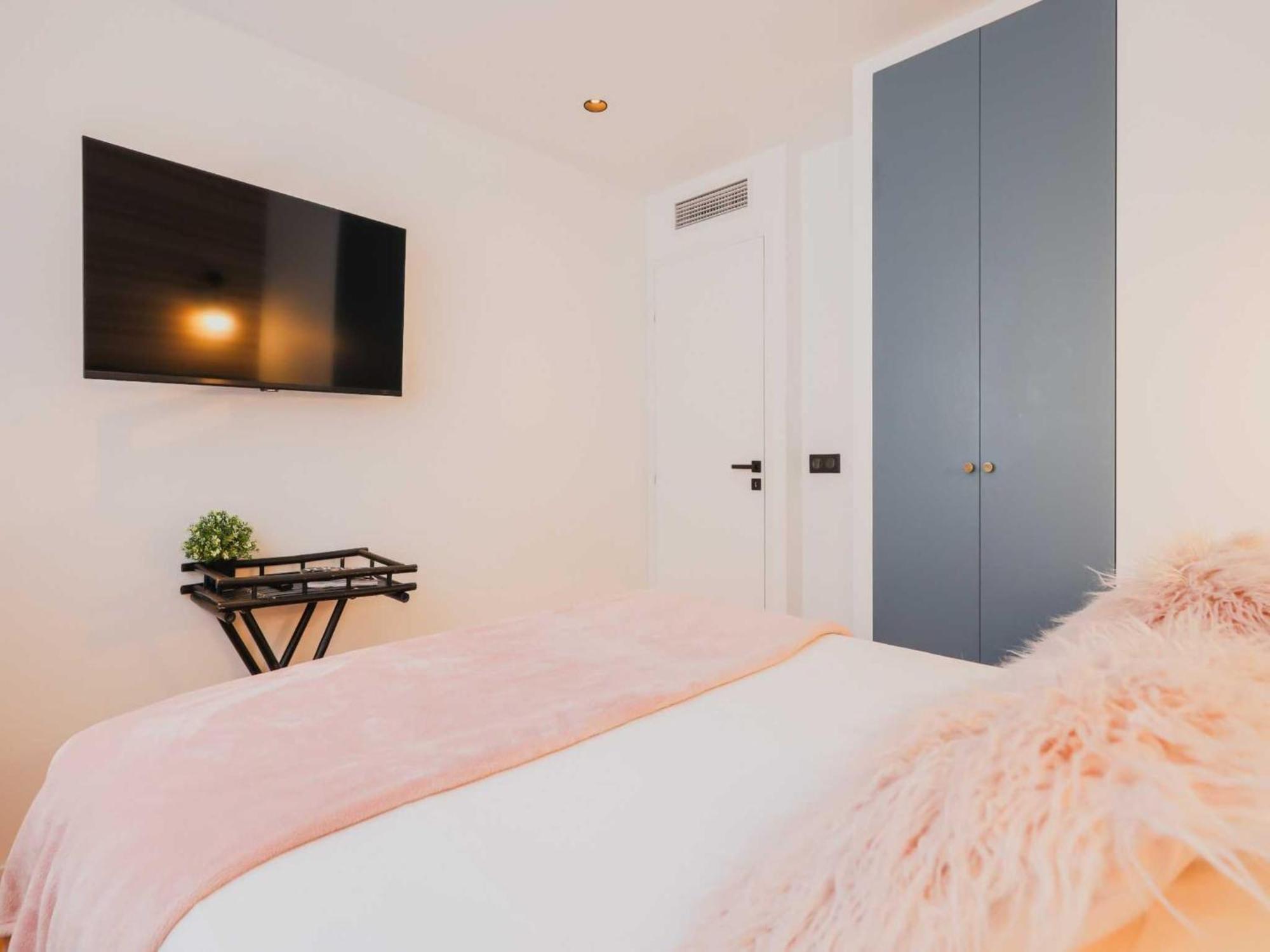 Elegant - 2br 6p - Canal St Martin *