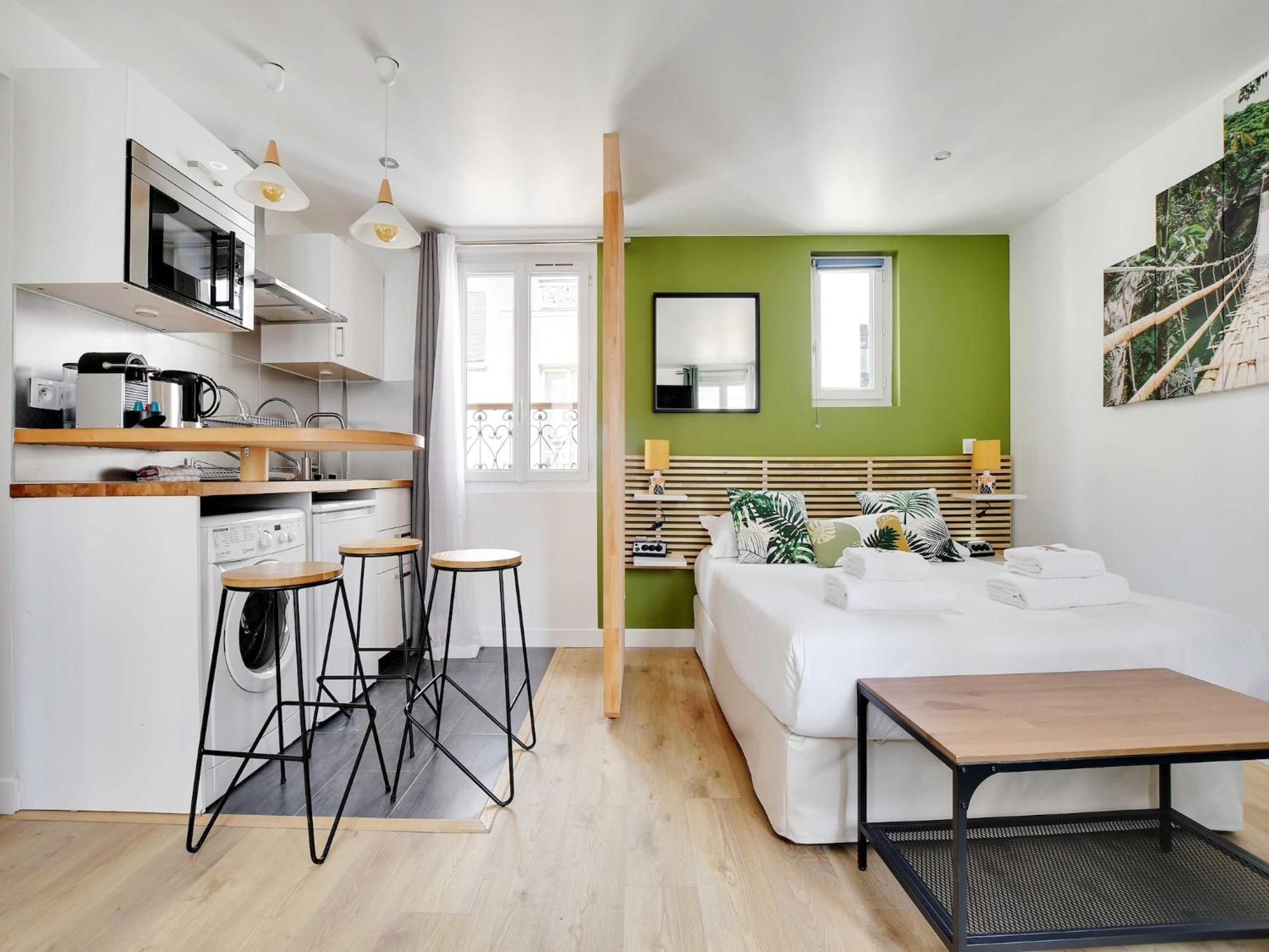Charming - 2p - Sentier Apartment